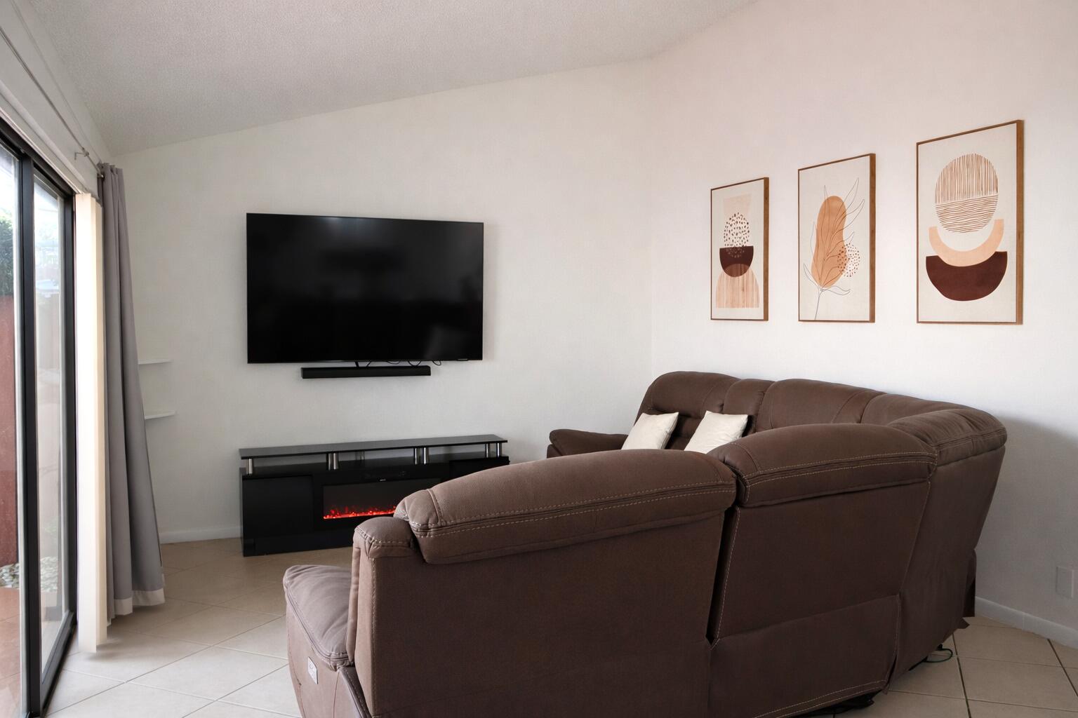 THE COUNTRY TOWNHOMES - Residential