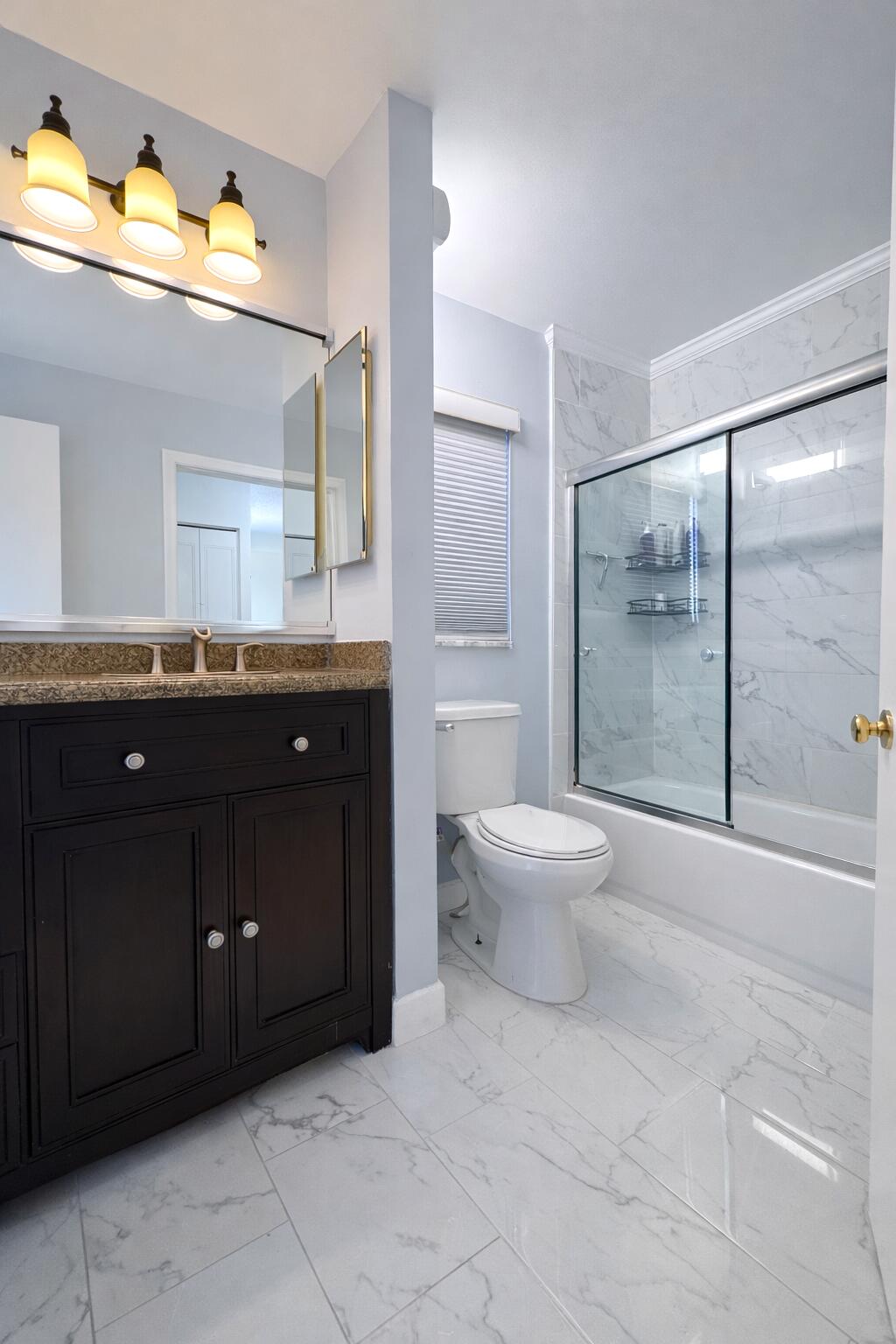 THE COUNTRY TOWNHOMES - Residential