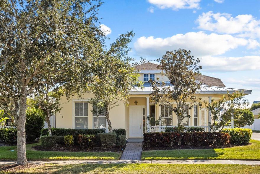 Location Location in the heart of tradition Beautiful corner home on a premium lot, perfectly located within walking distance to markets, restaurants, banks etc.
Experience urban convenience paired with quiet residential comfort.