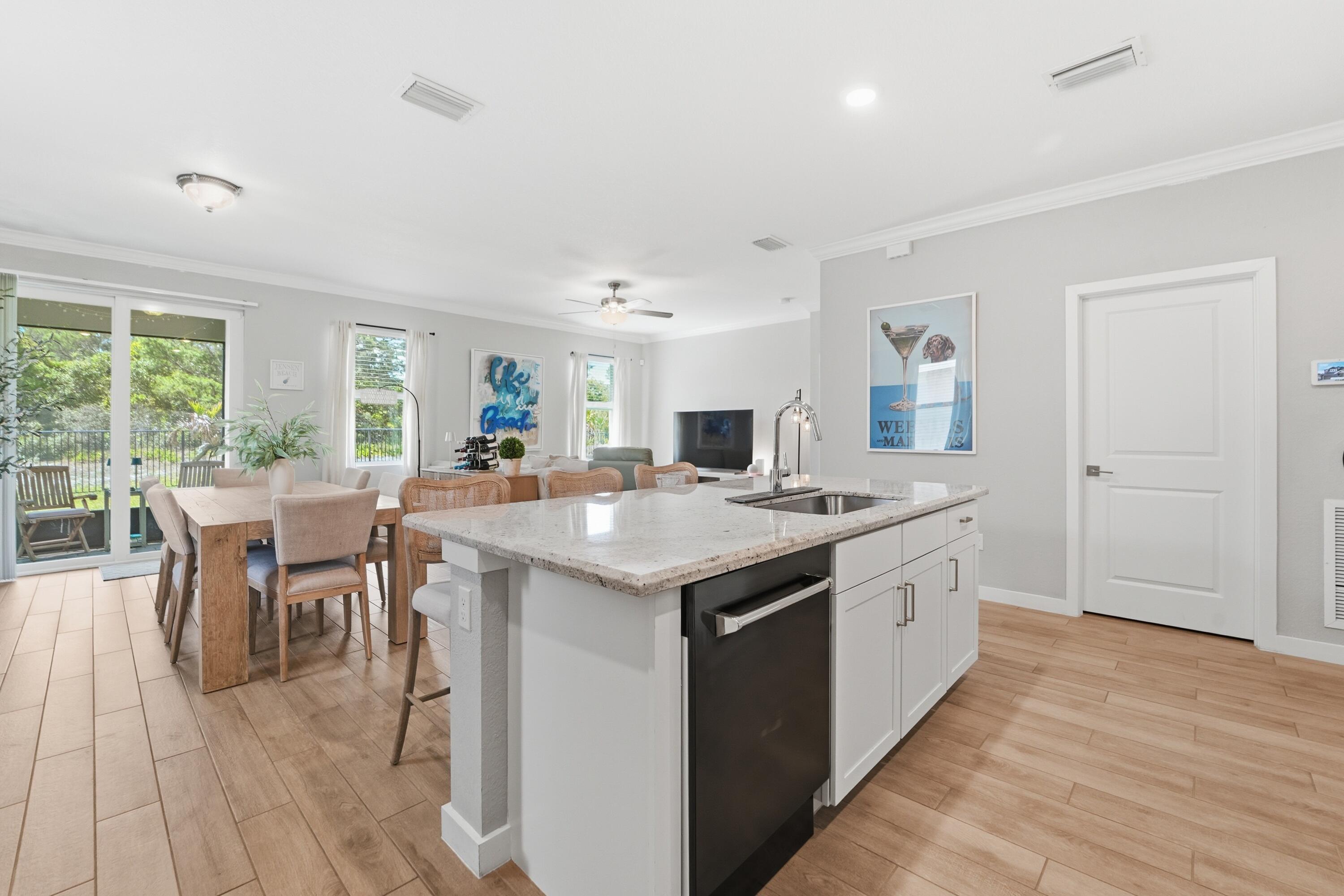 1554 NE White Pine Terrace, Ocean Breeze, FL, 34957/$599,000 3 1554 NE White Pine Terrace