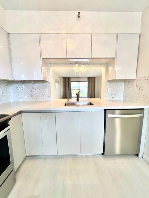 6866 Huntington Lane 306, Delray Beach, FL, 33446/$250,000 4 6866 Huntington Lane 306