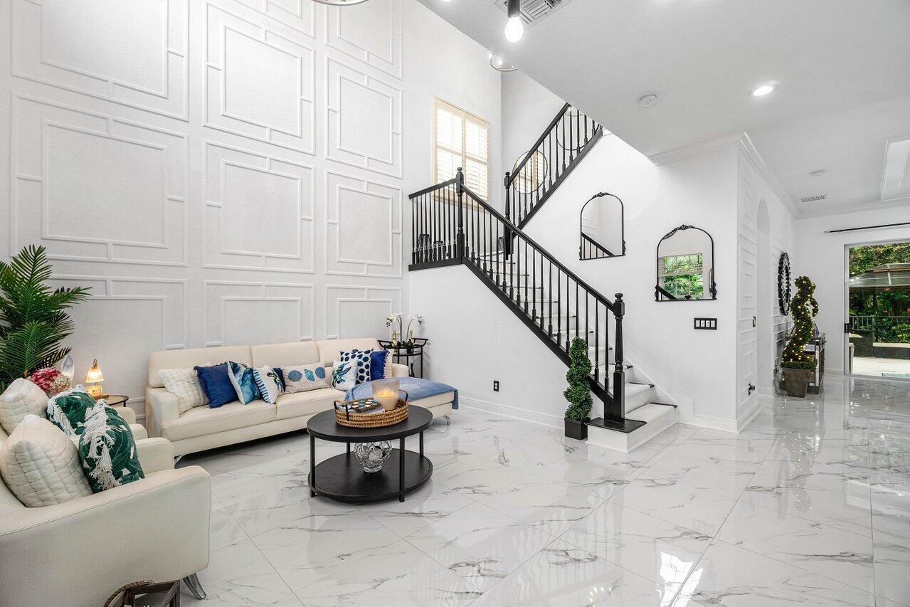 12323 Aviles Circle