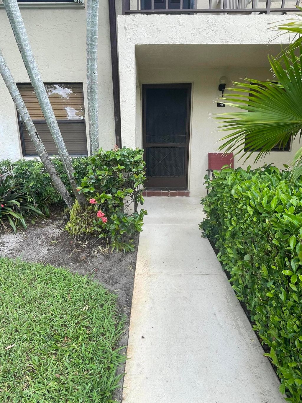 Photo of 4598 Lucerne Lakes 101 Boulevard #101, Lake Worth, FL 33467 (MLS # R11111610)