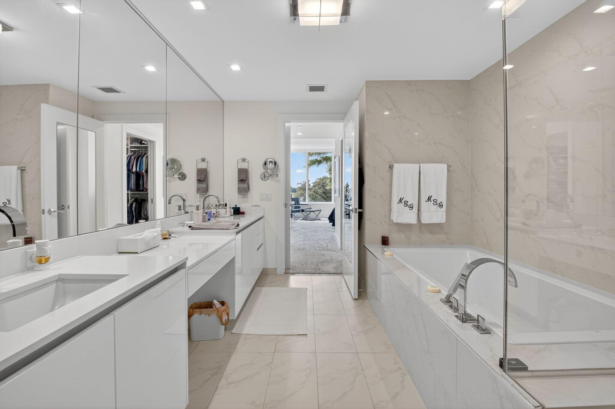 BOCA WEST / Akoya - Residential