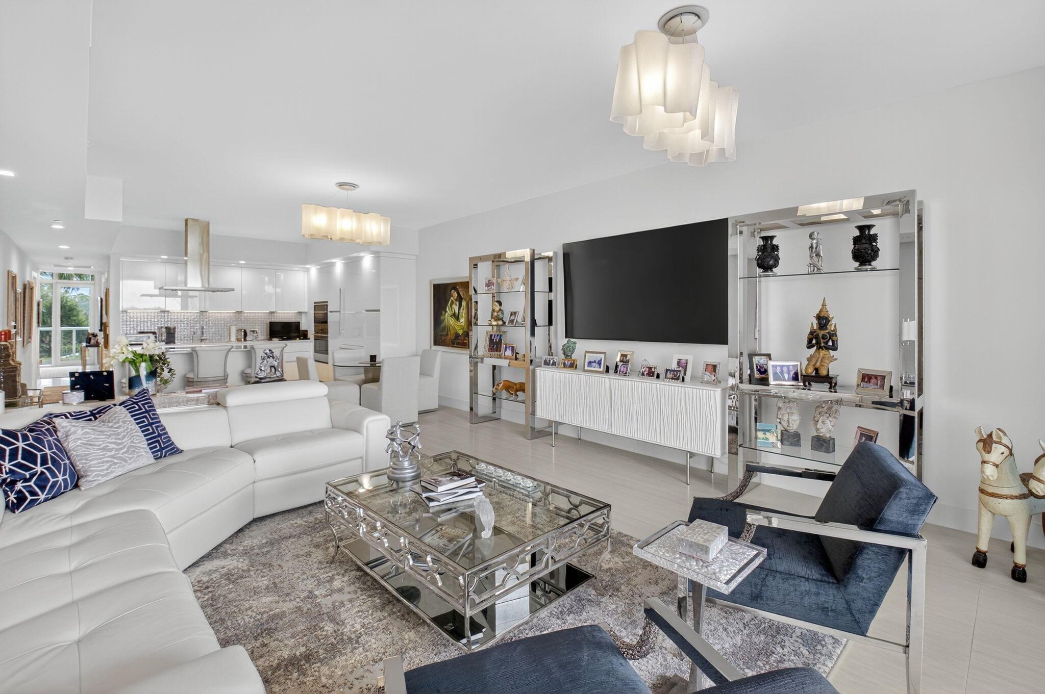 BOCA WEST / Akoya - Residential