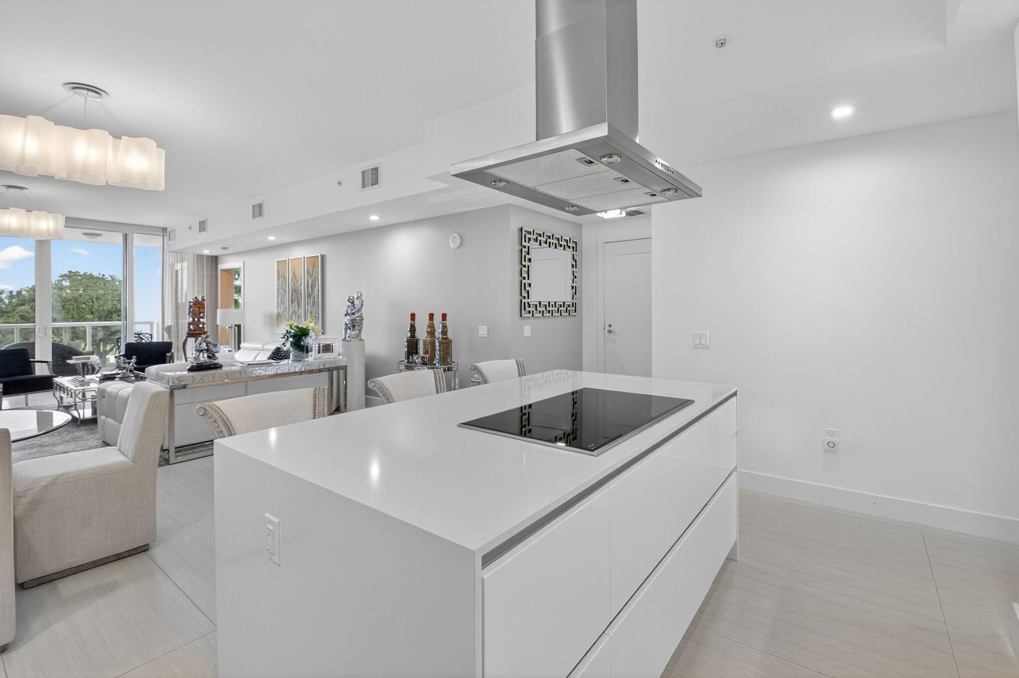 BOCA WEST / Akoya - Residential