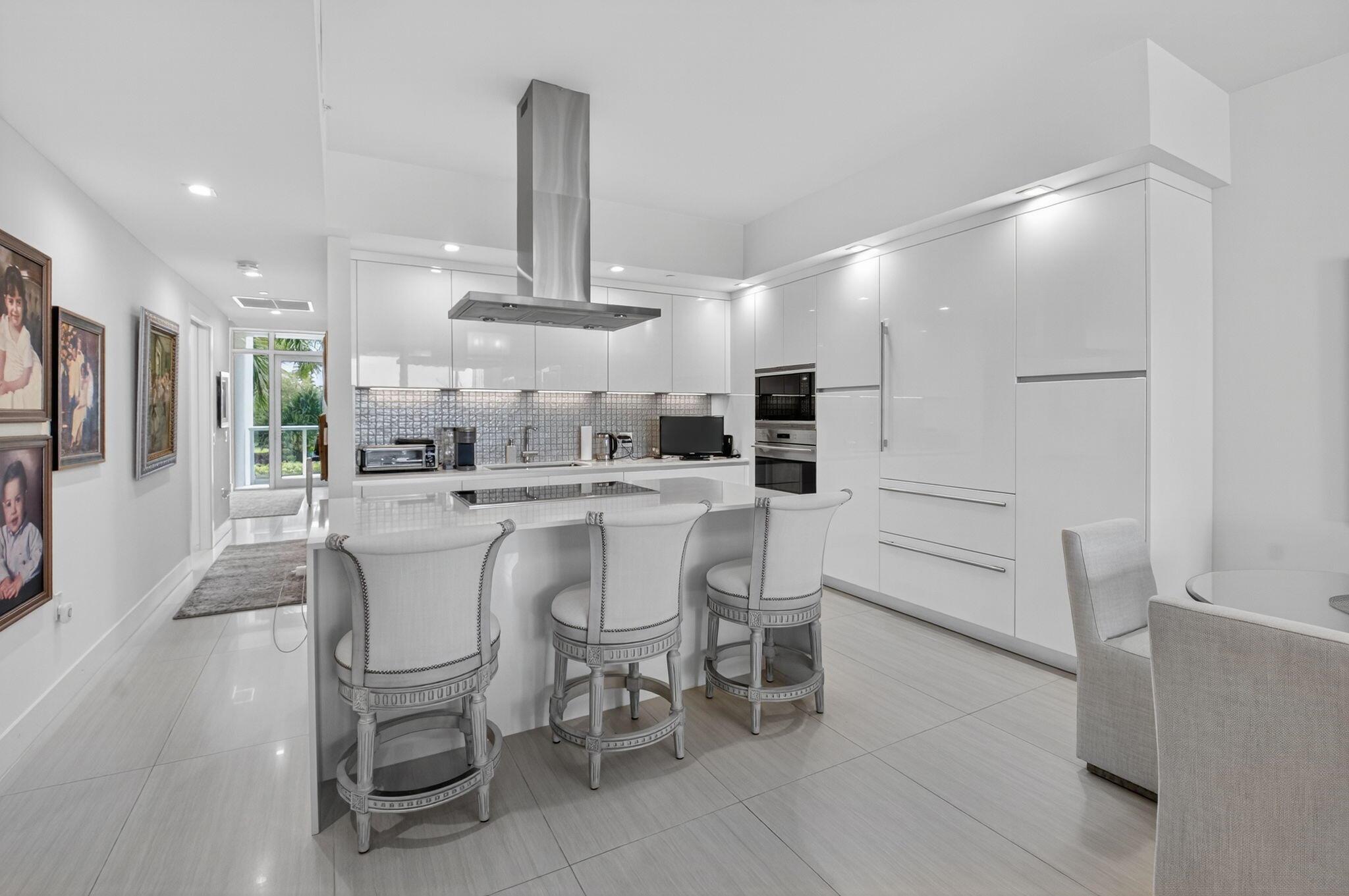 BOCA WEST / Akoya - Residential