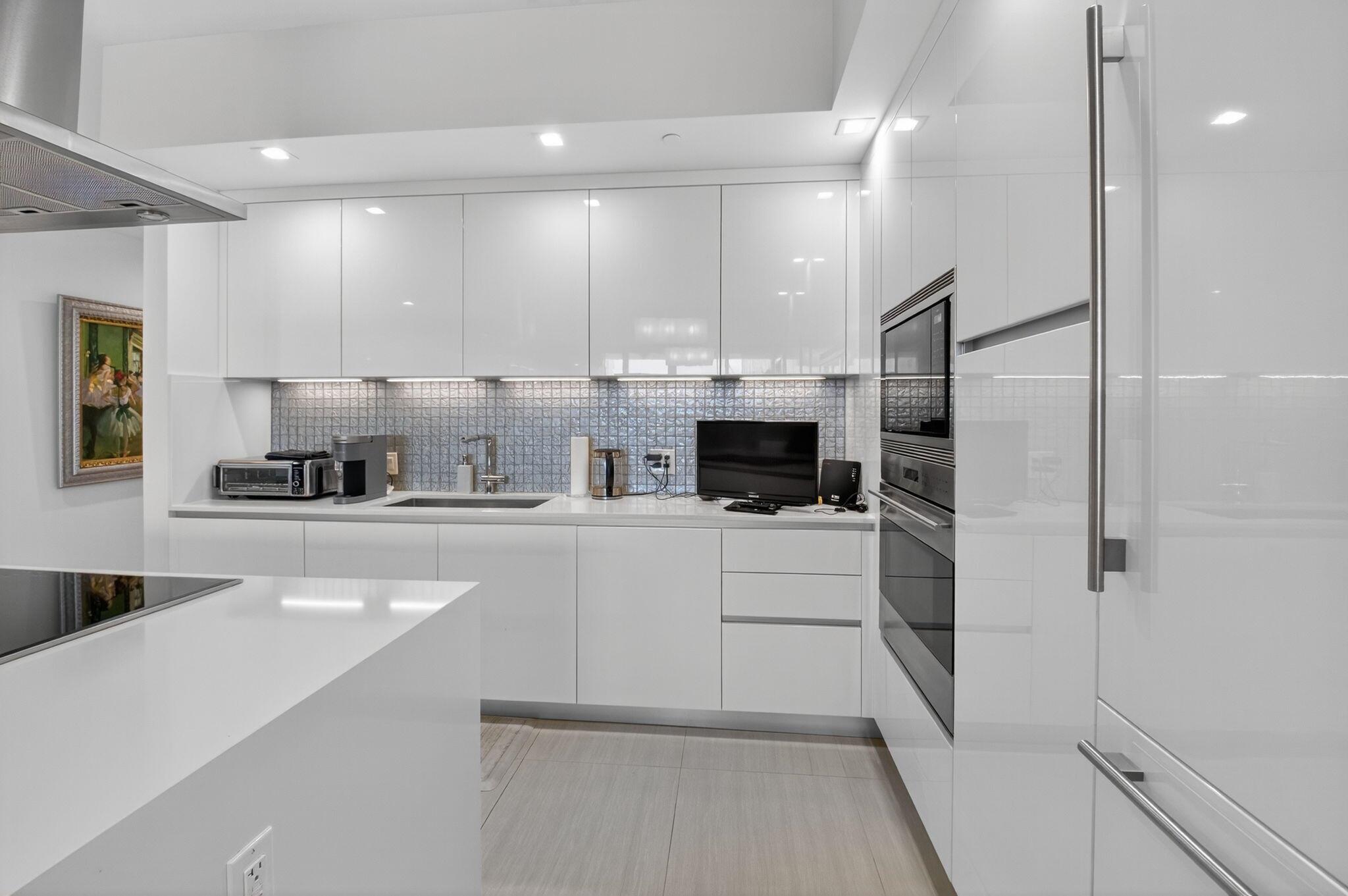 BOCA WEST / Akoya - Residential