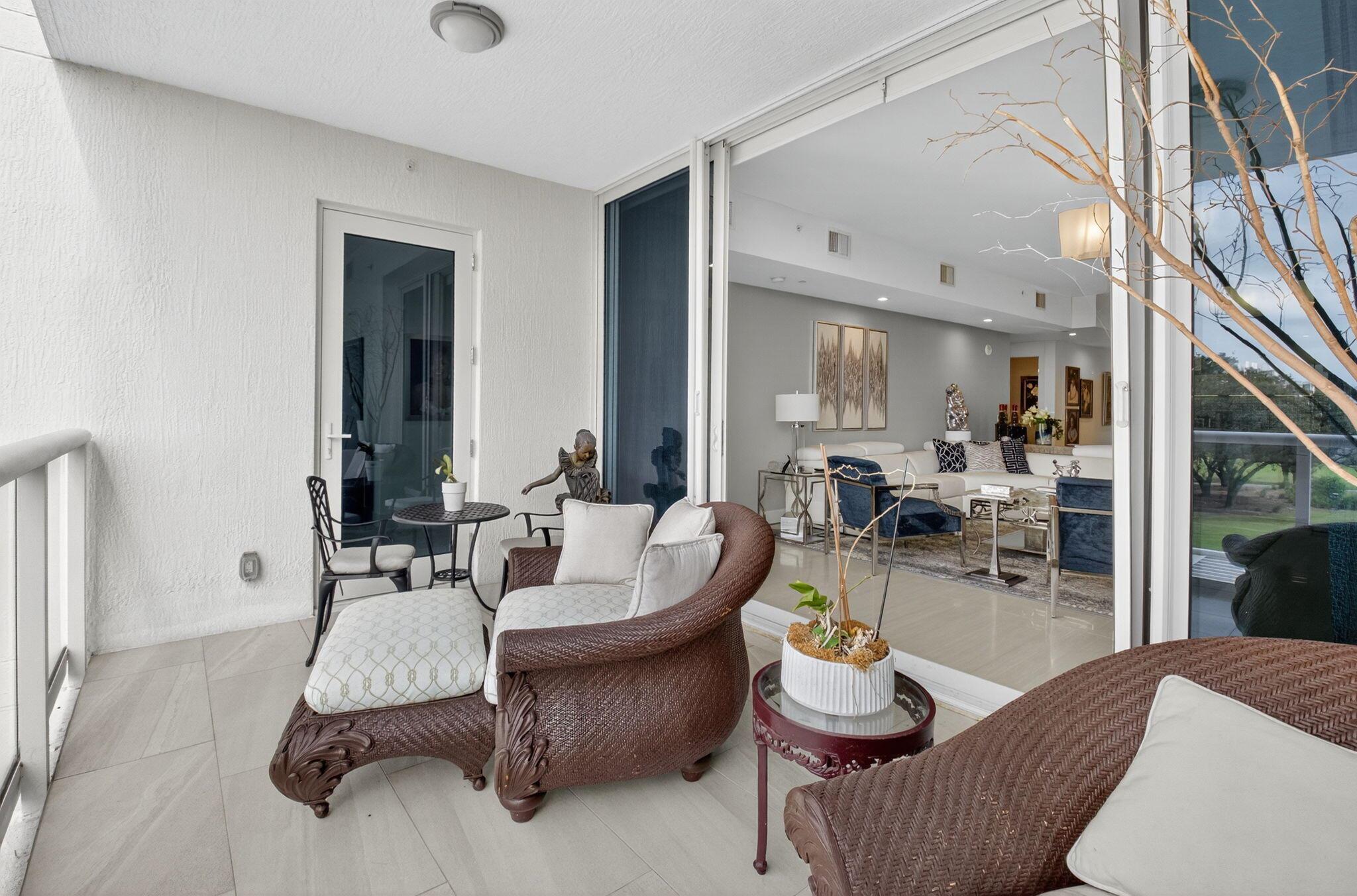 BOCA WEST / Akoya - Residential