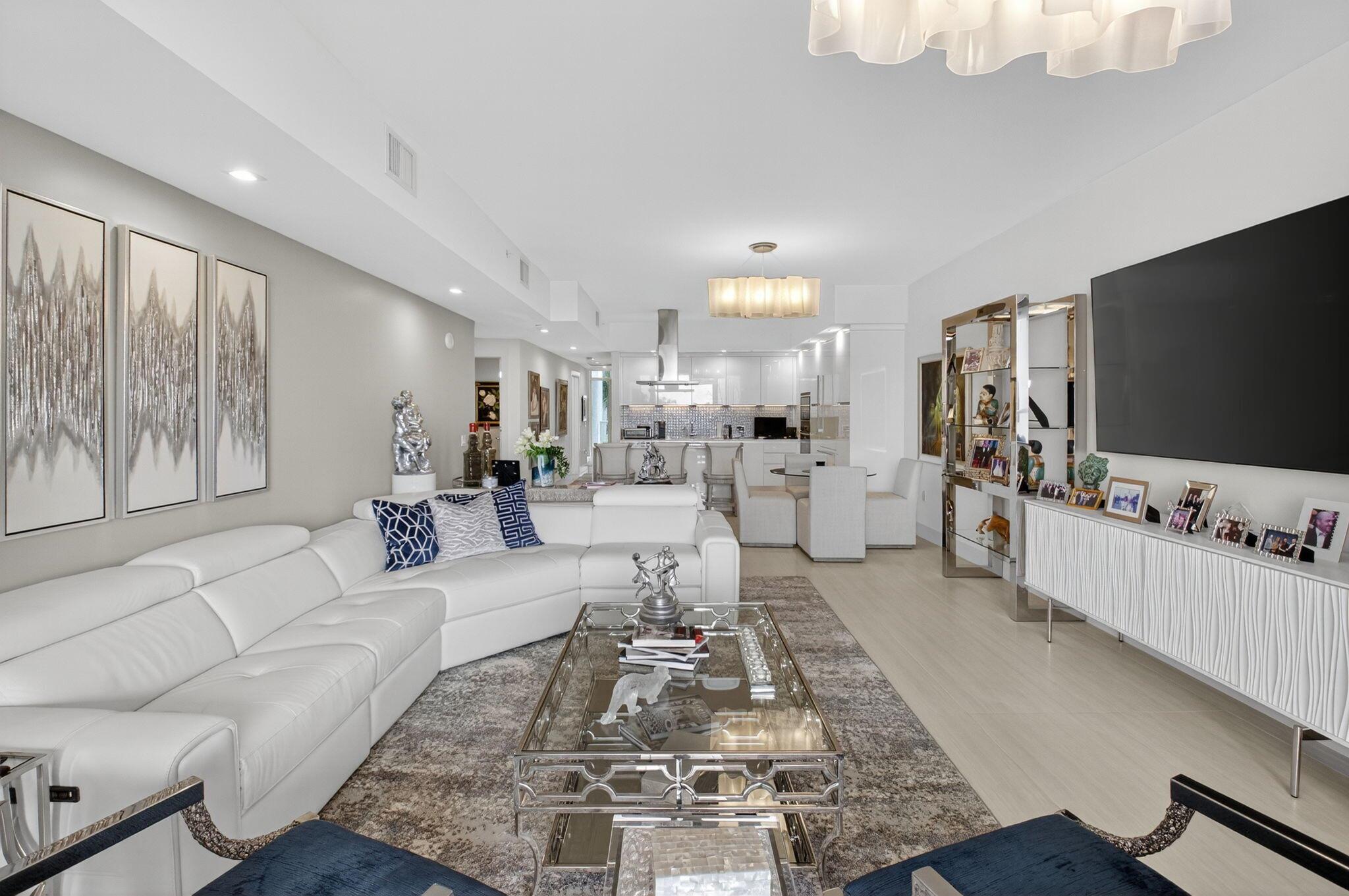 BOCA WEST / Akoya - Residential