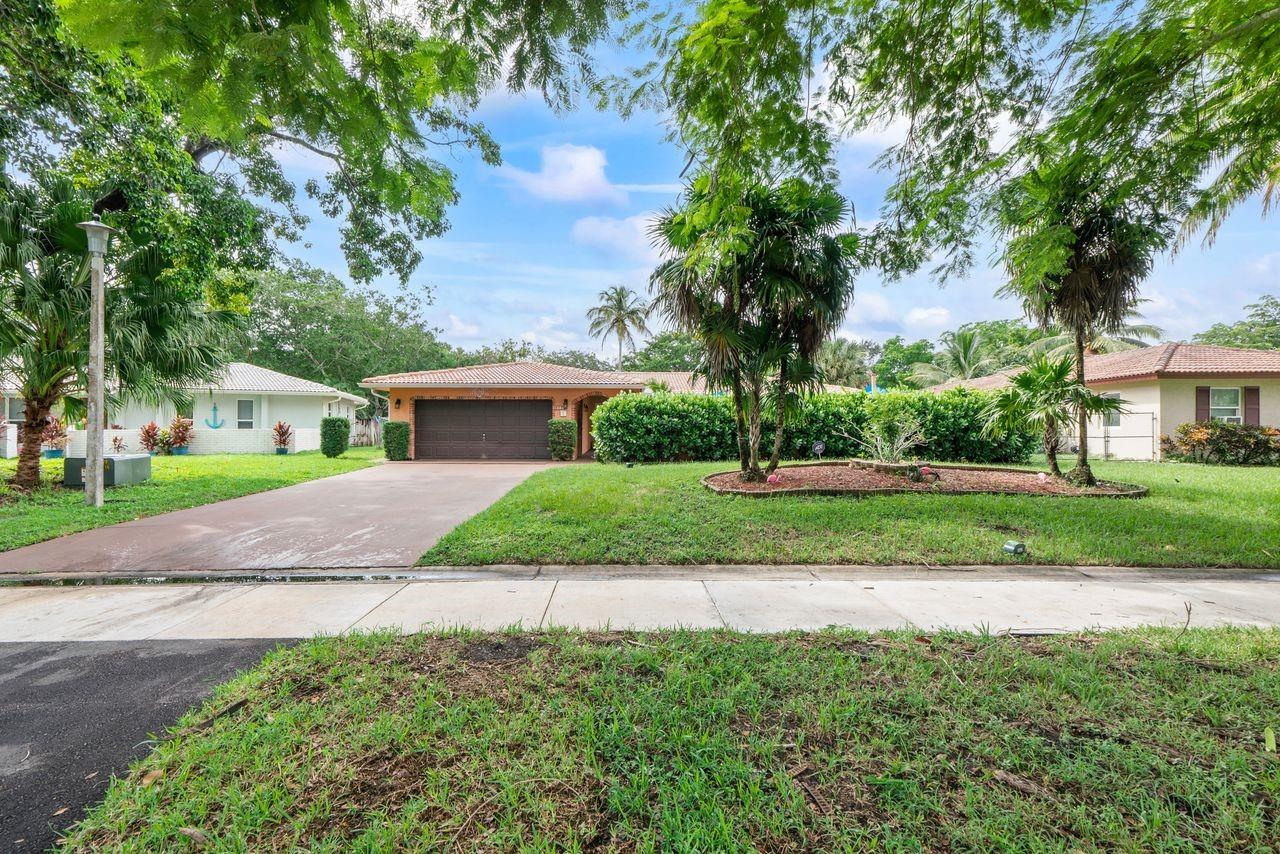 Coral Springs Country Club - Residential