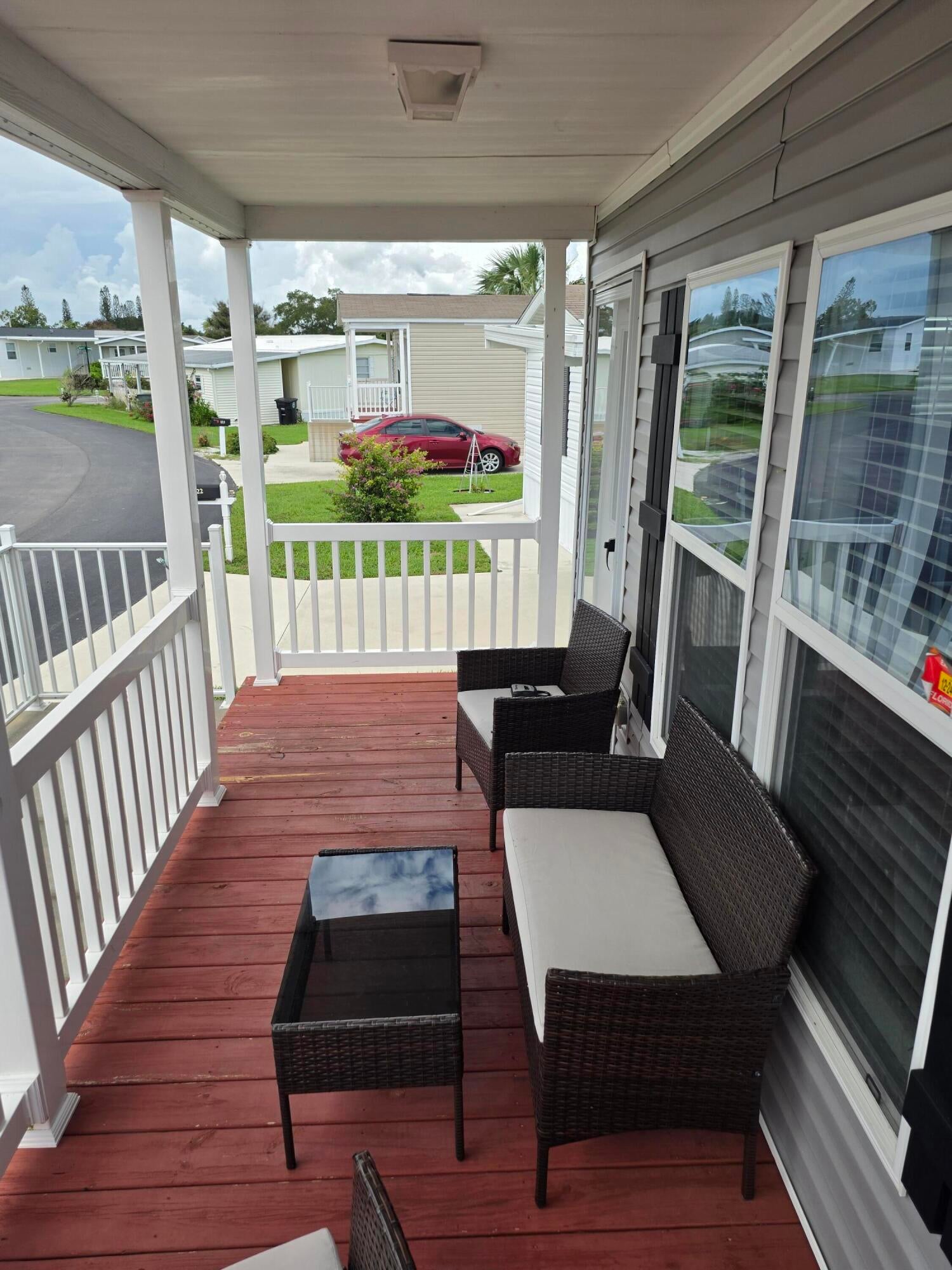 121 Sandhill Boulevard