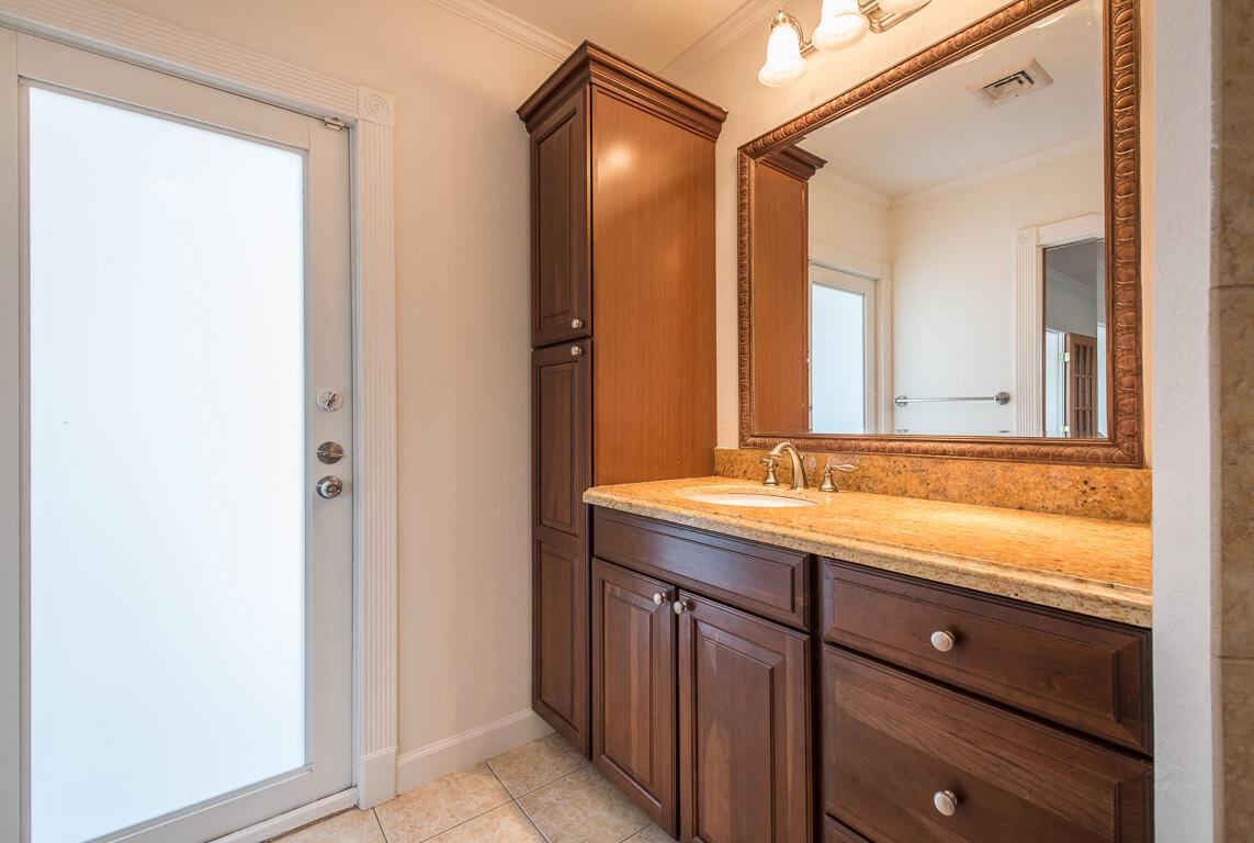 CAMINO GARDENS SEC 3 - Residential Lease