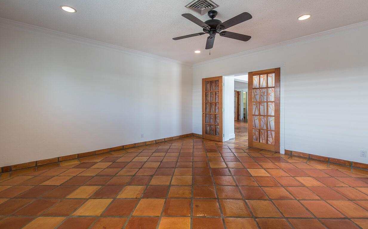 CAMINO GARDENS SEC 3 - Residential Lease