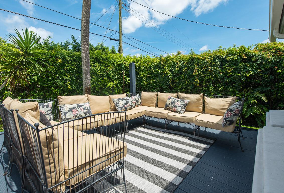 CAMINO GARDENS SEC 3 - Residential Lease