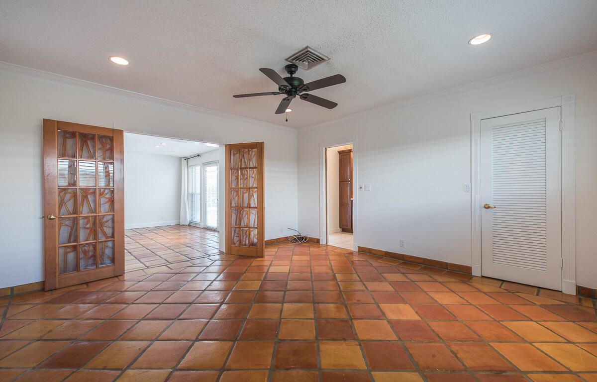 CAMINO GARDENS SEC 3 - Residential Lease