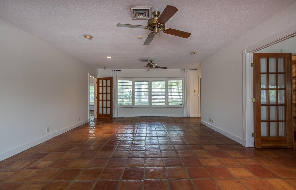 CAMINO GARDENS SEC 3 - Residential Lease