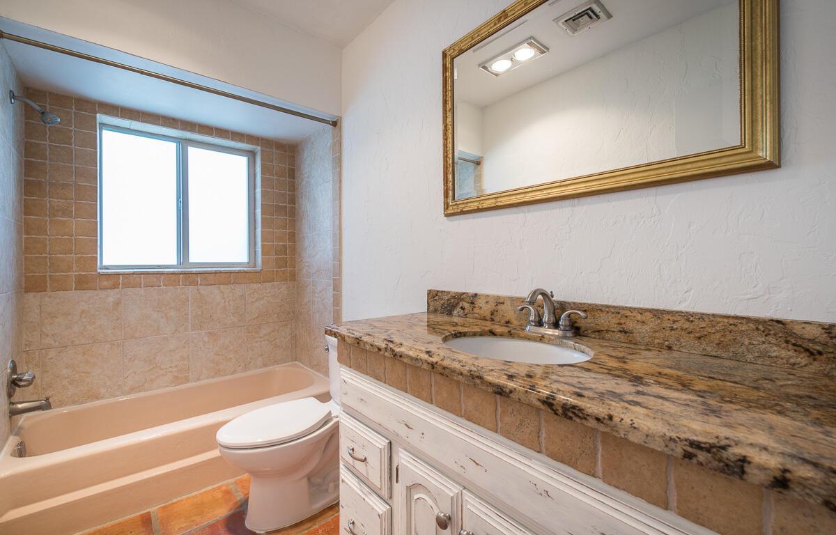 CAMINO GARDENS SEC 3 - Residential Lease