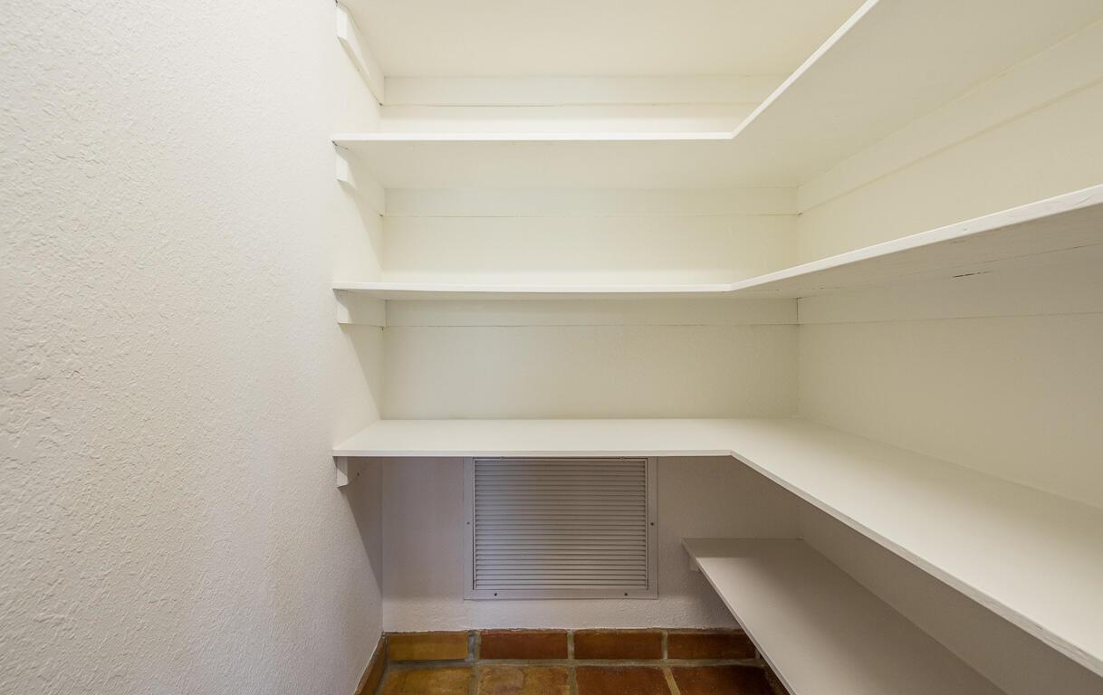 CAMINO GARDENS SEC 3 - Residential Lease