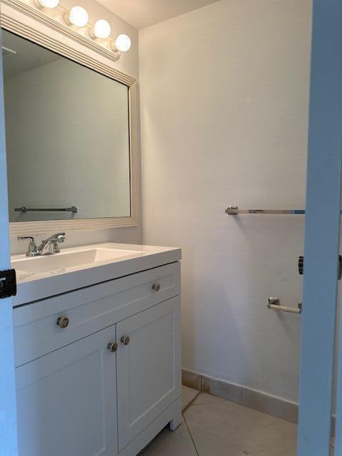 3625 La Aires Court B-1
