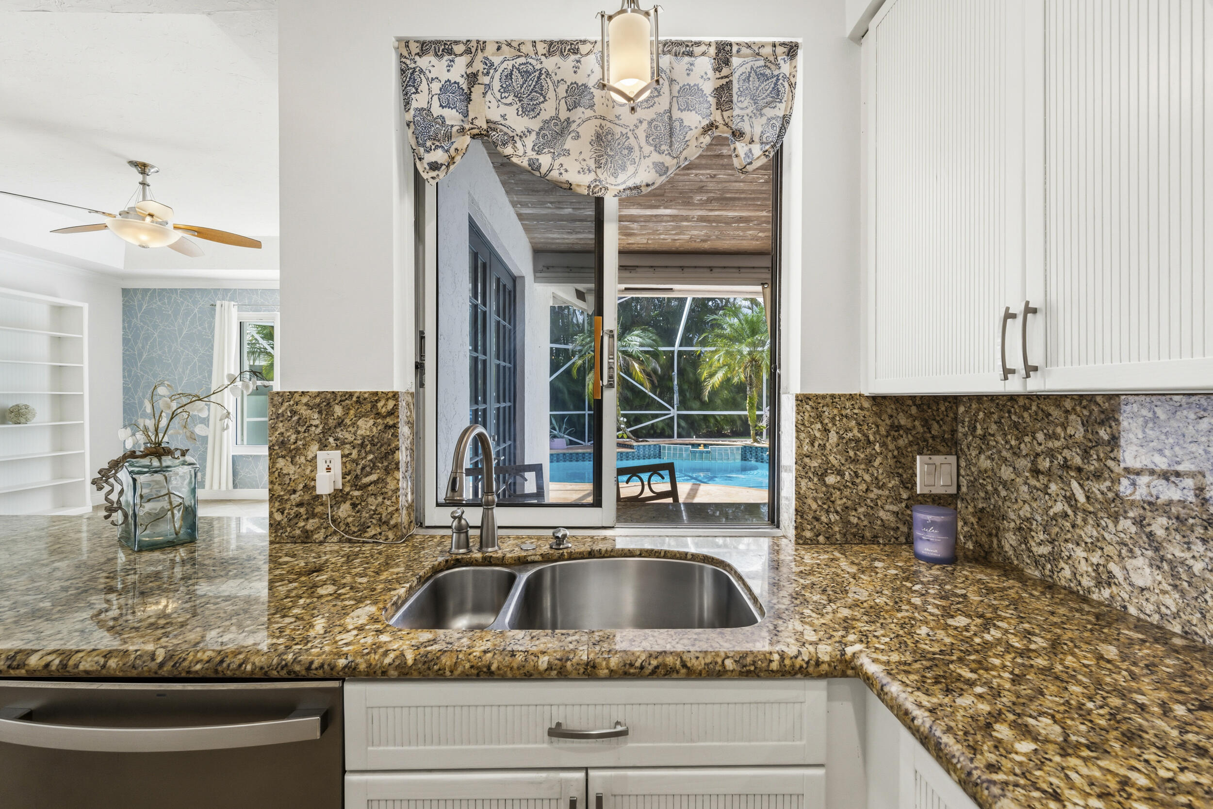 LAKEFIELD OF THE LANDINGS AT WELLINGTON - Residential