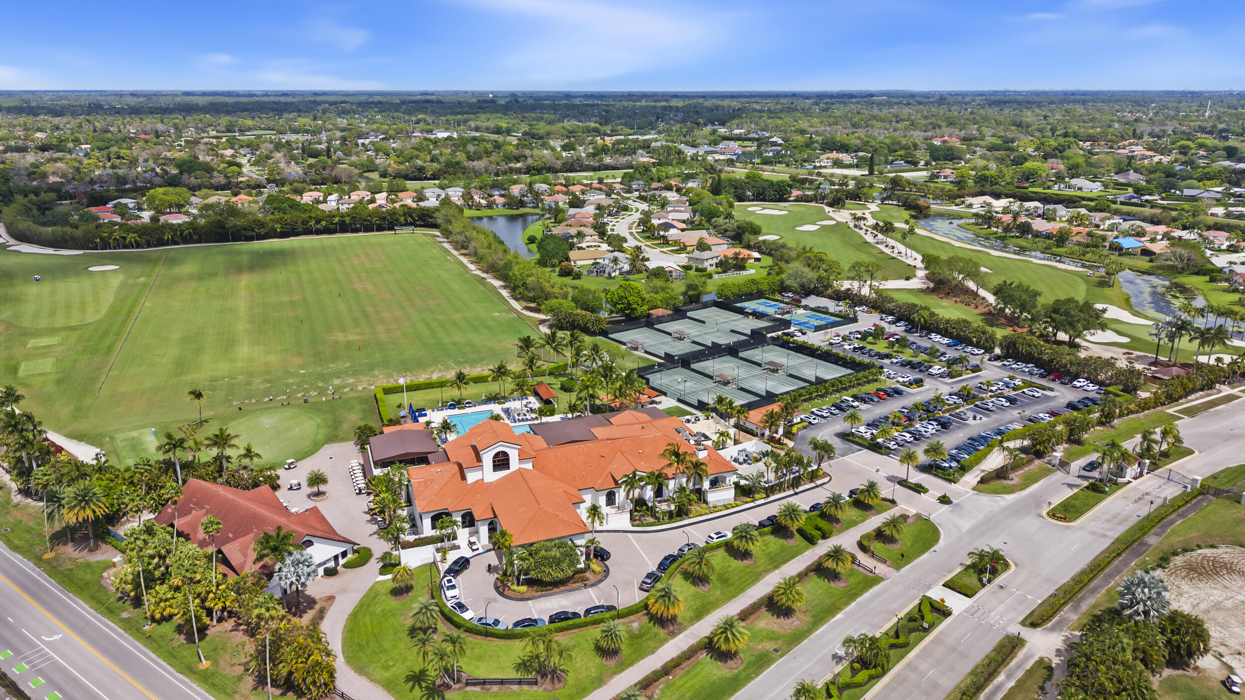 LAKEFIELD OF THE LANDINGS AT WELLINGTON - Residential
