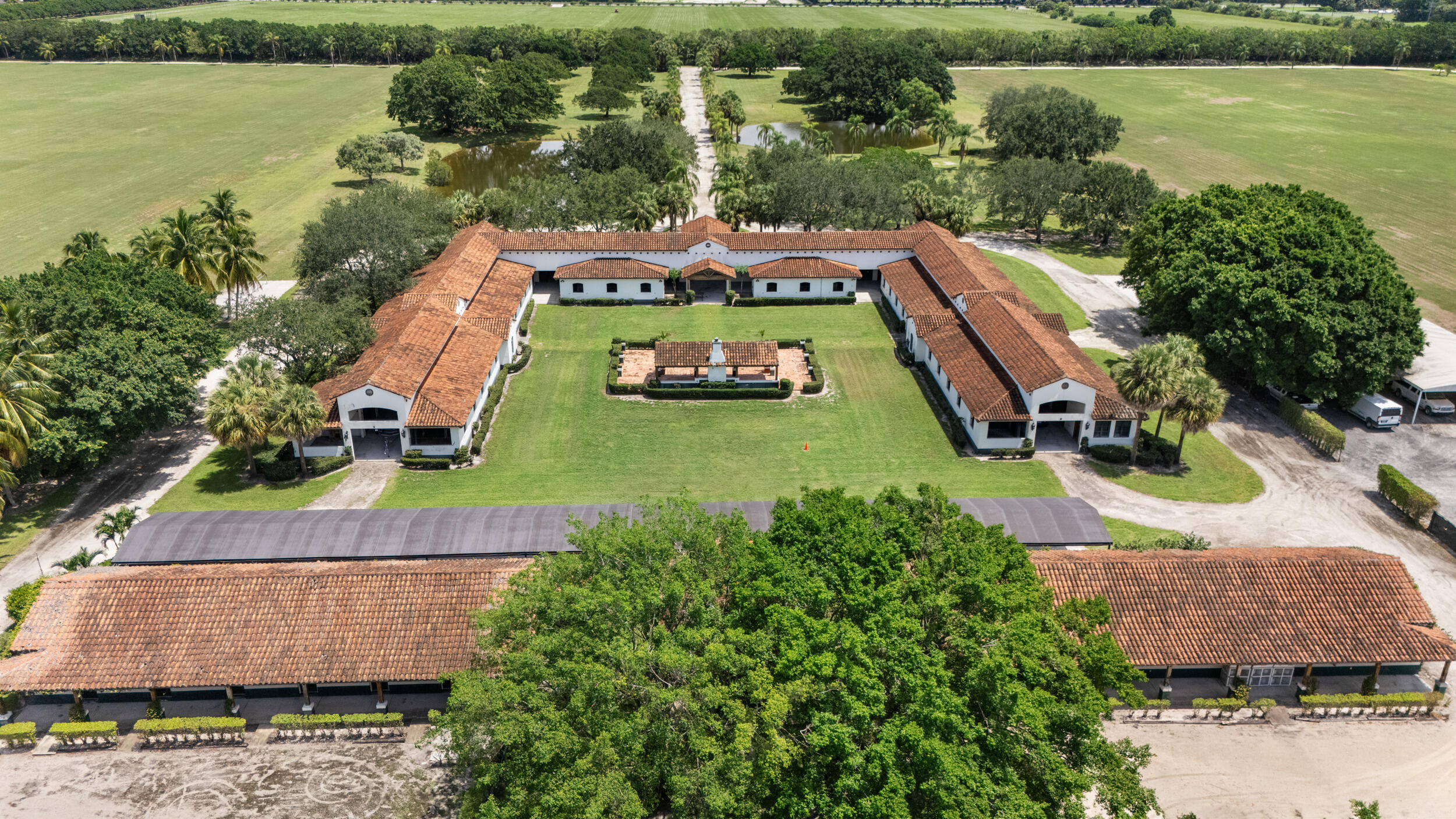 LAKEFIELD OF THE LANDINGS AT WELLINGTON - Residential