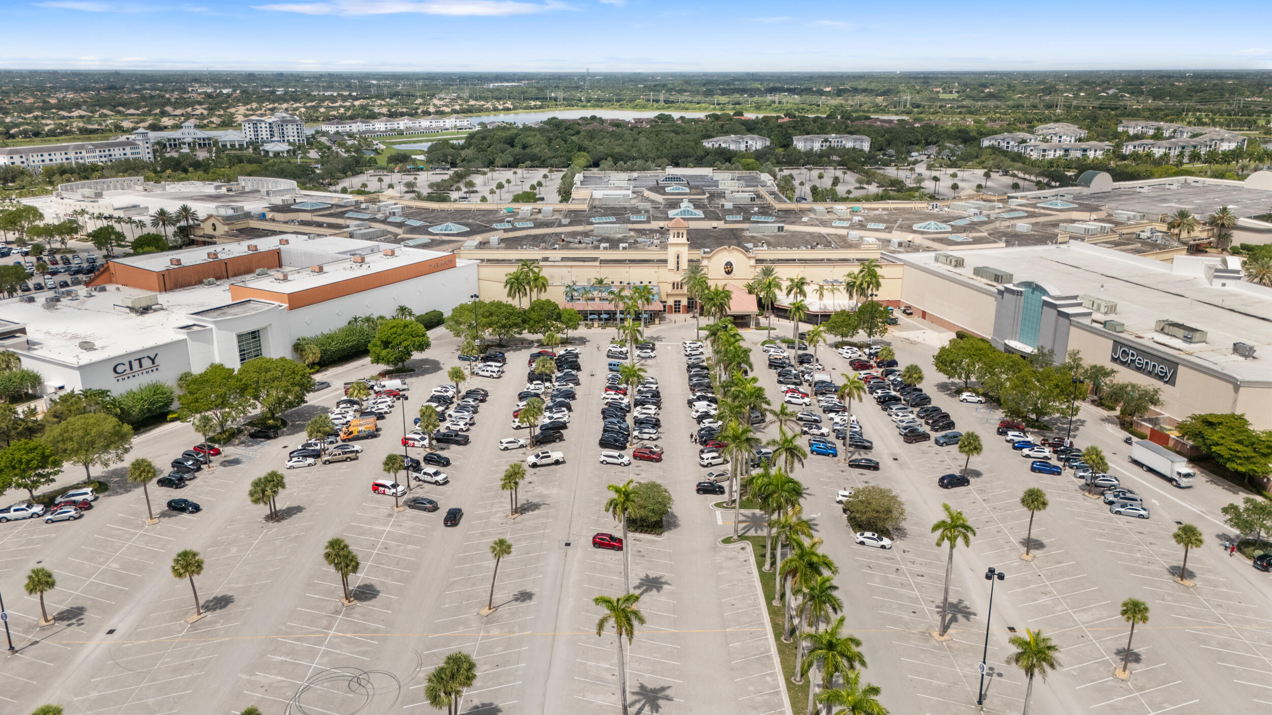 LAKEFIELD OF THE LANDINGS AT WELLINGTON - Residential