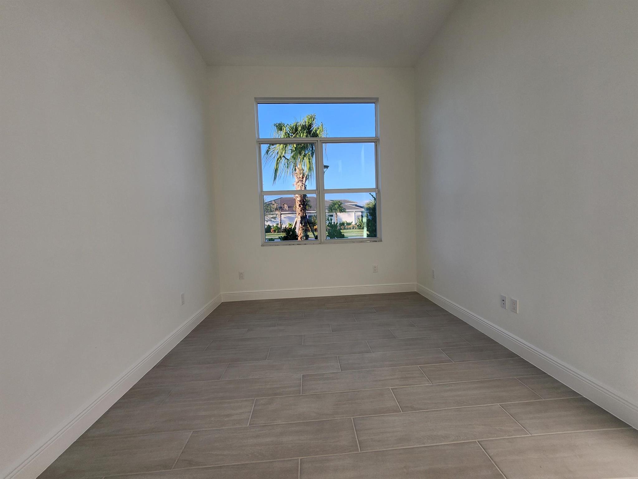 5243 Rivo Alto Circle