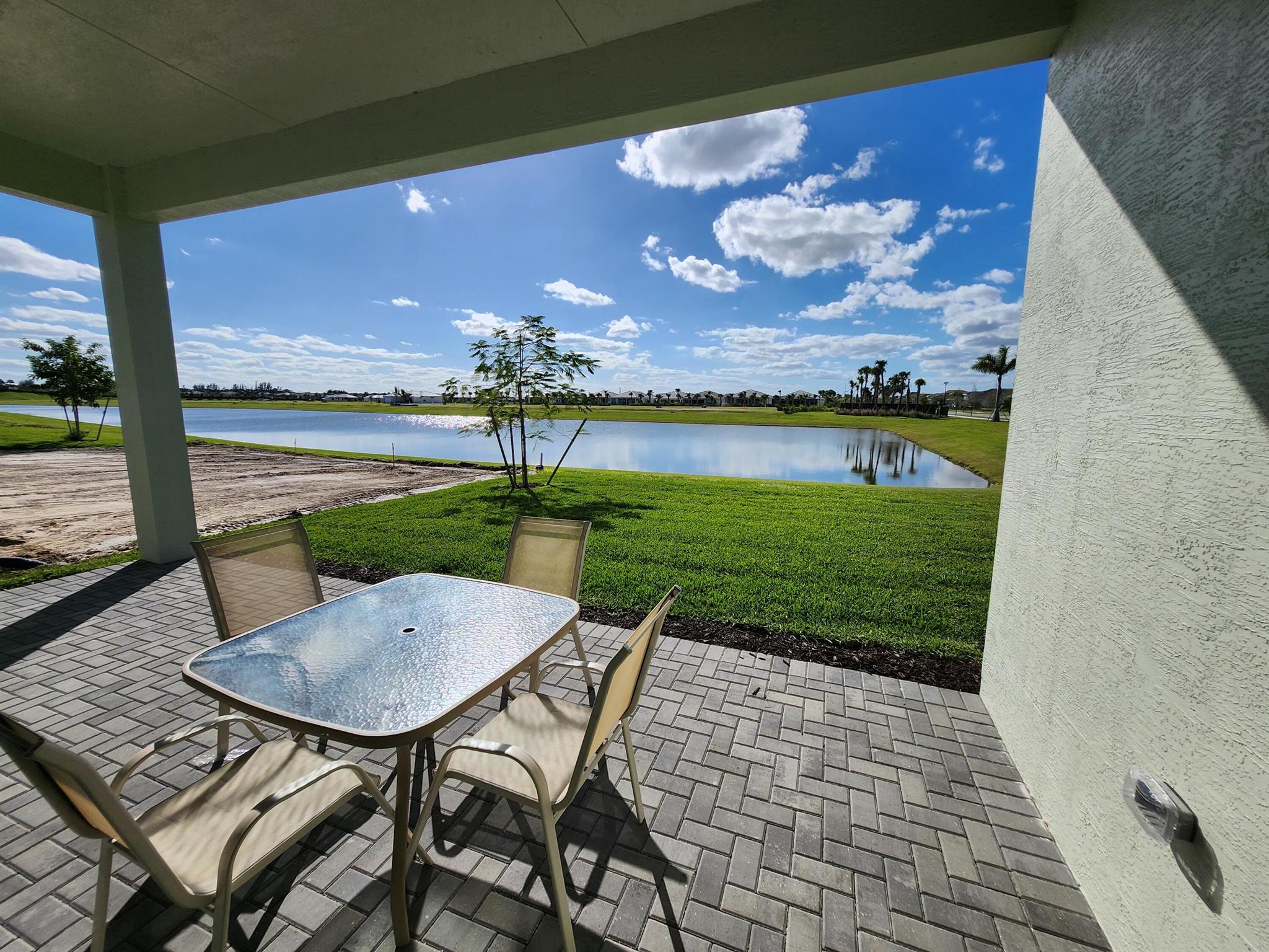 CRESSWIND PALM BEACH - Residential