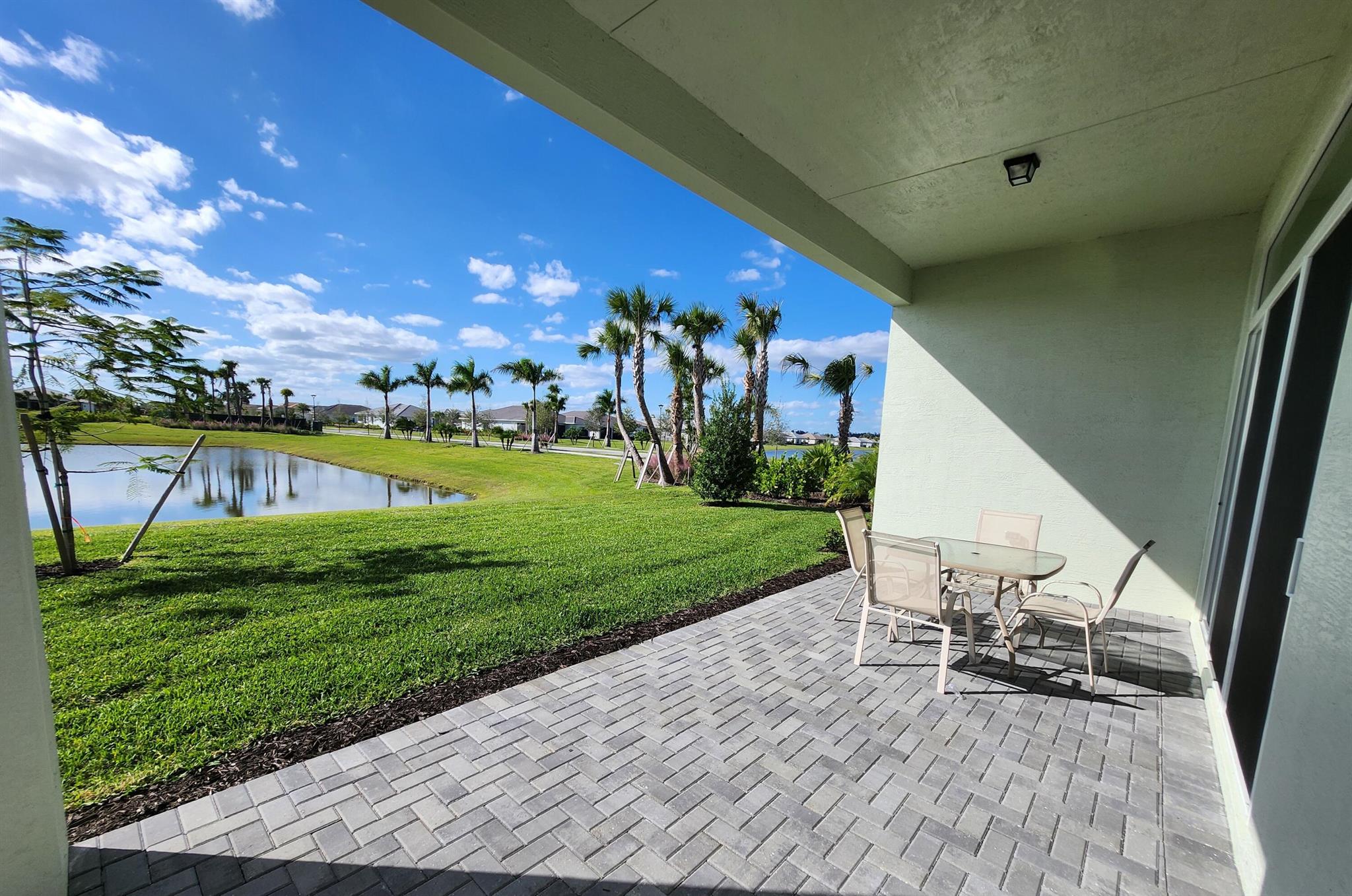 CRESSWIND PALM BEACH - Residential