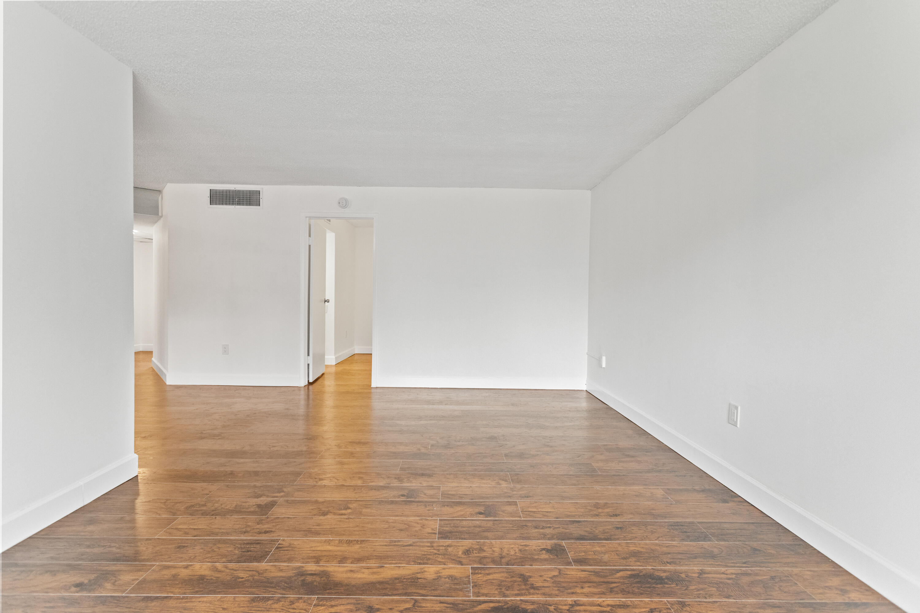 LIME BAY CONDOMINIUM 5 - Residential