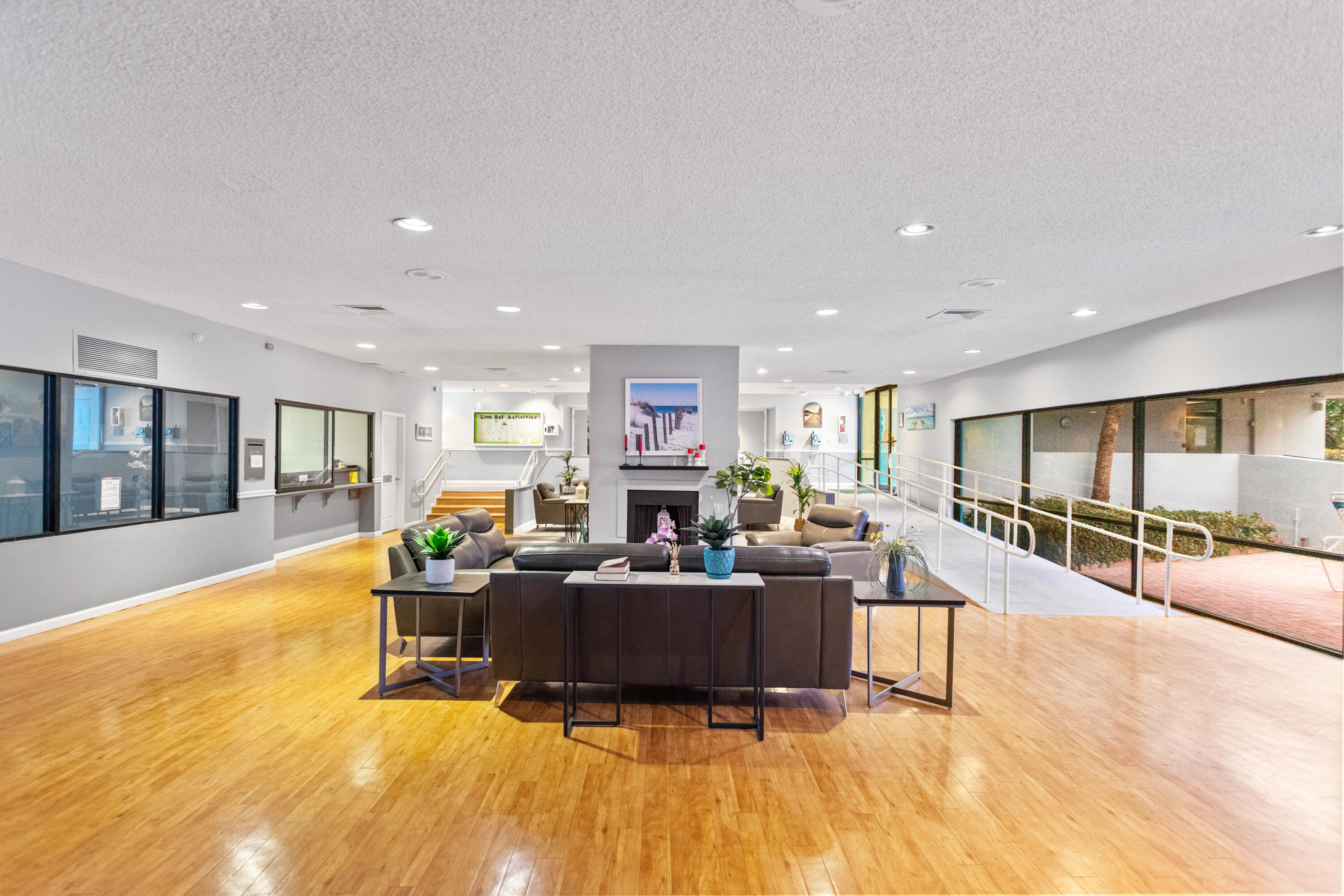 LIME BAY CONDOMINIUM 5 - Residential