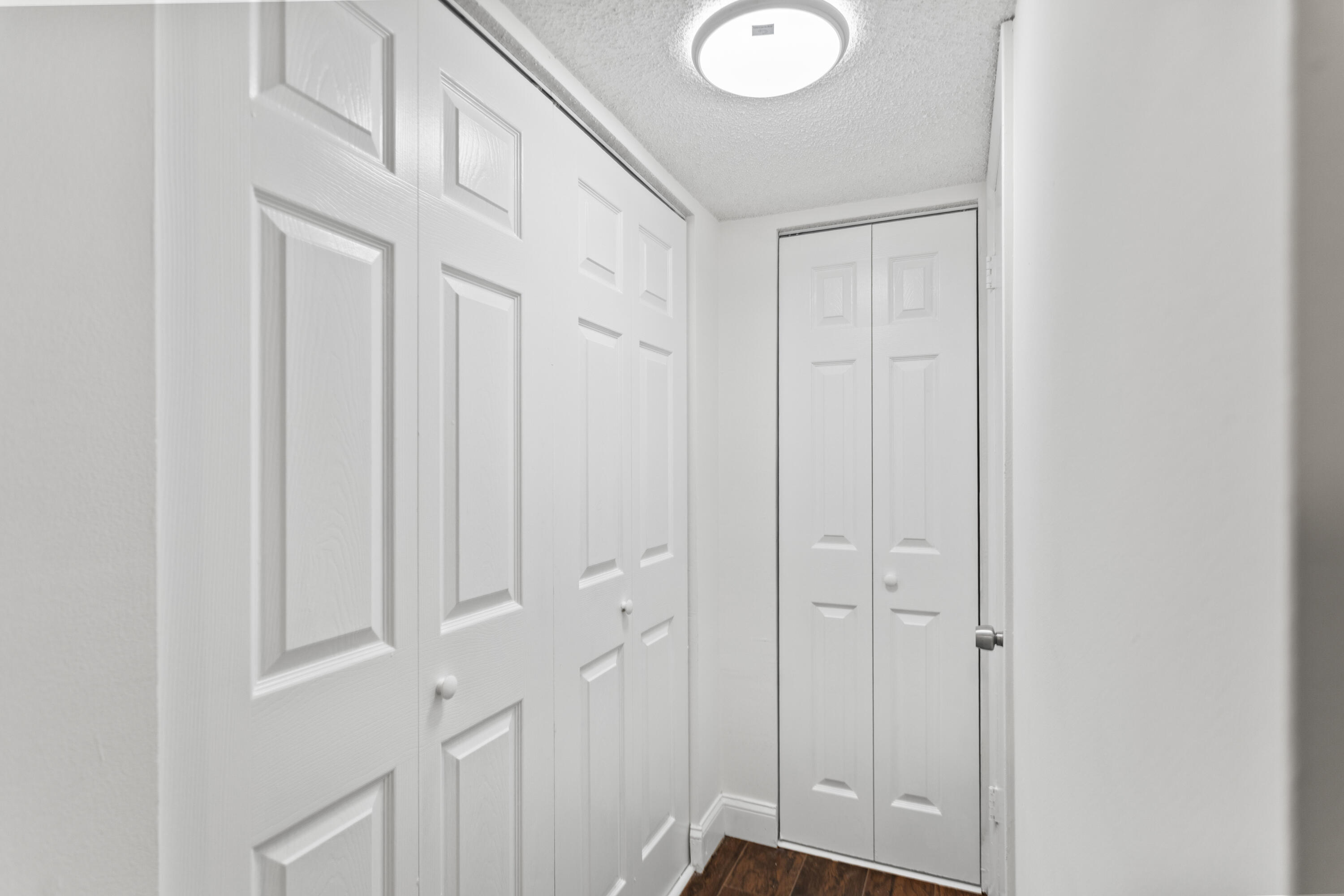 LIME BAY CONDOMINIUM 5 - Residential