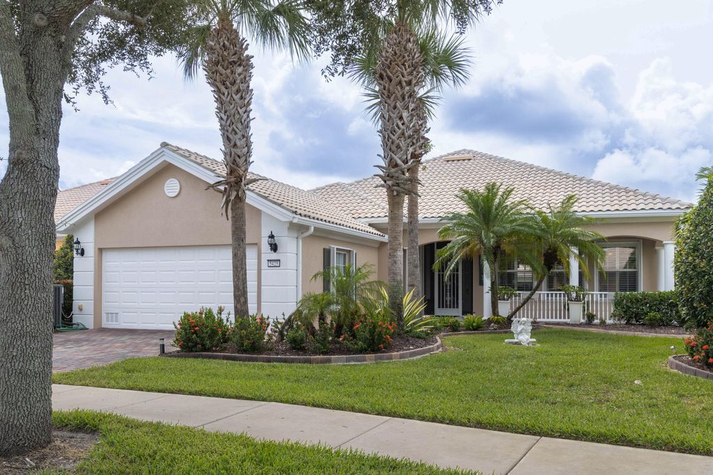 Photo of 5425 Barbados Square, Vero Beach, FL 32967 (MLS # R11129573)
