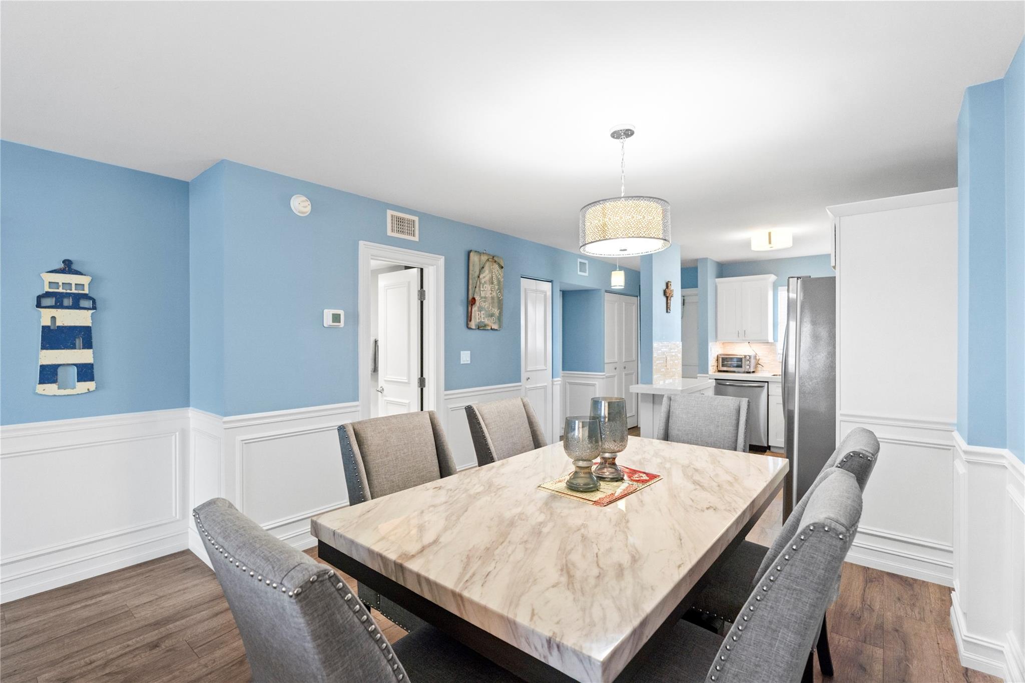 HILLSBORO COLONNADE - Residential