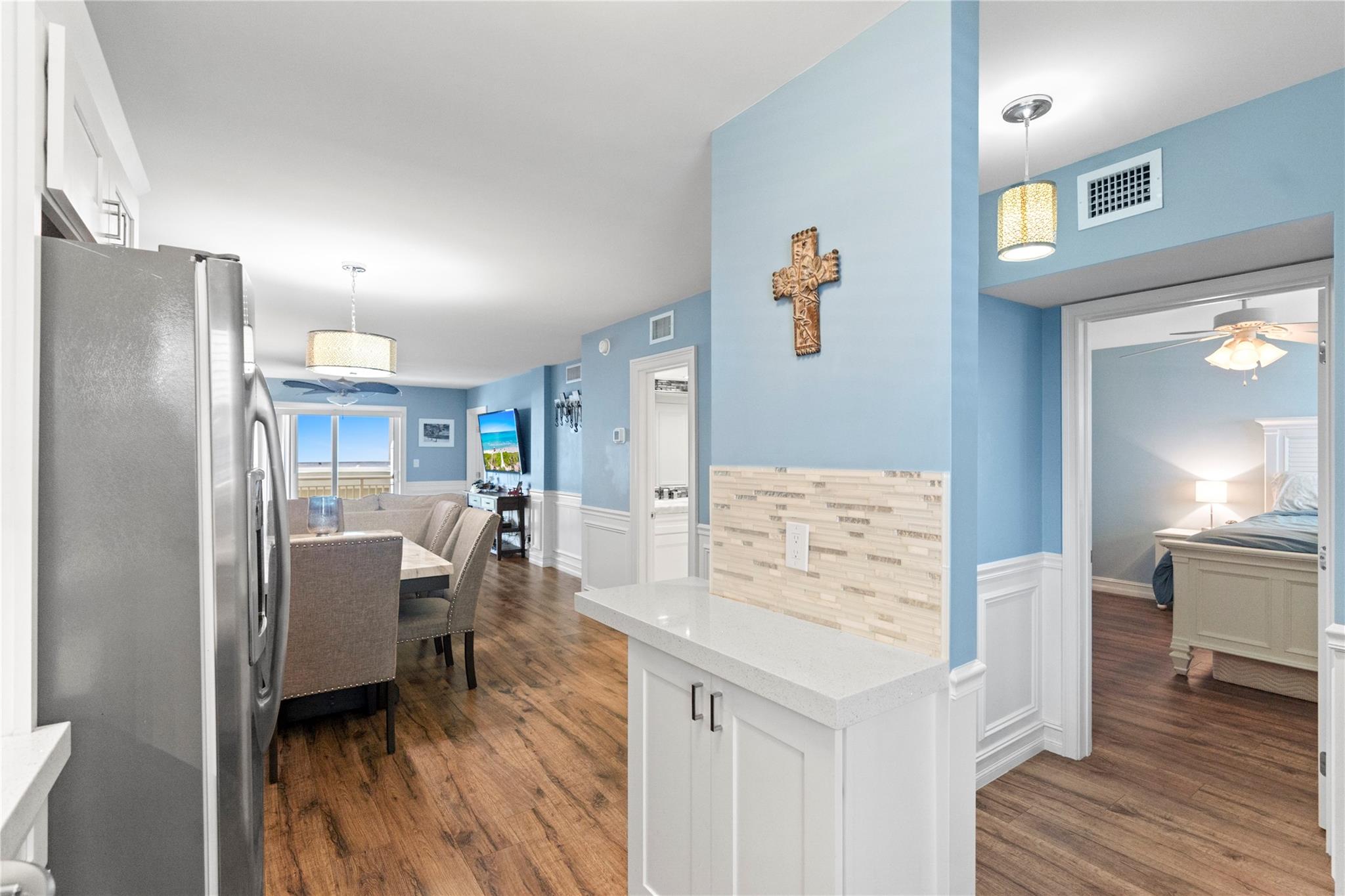 HILLSBORO COLONNADE - Residential