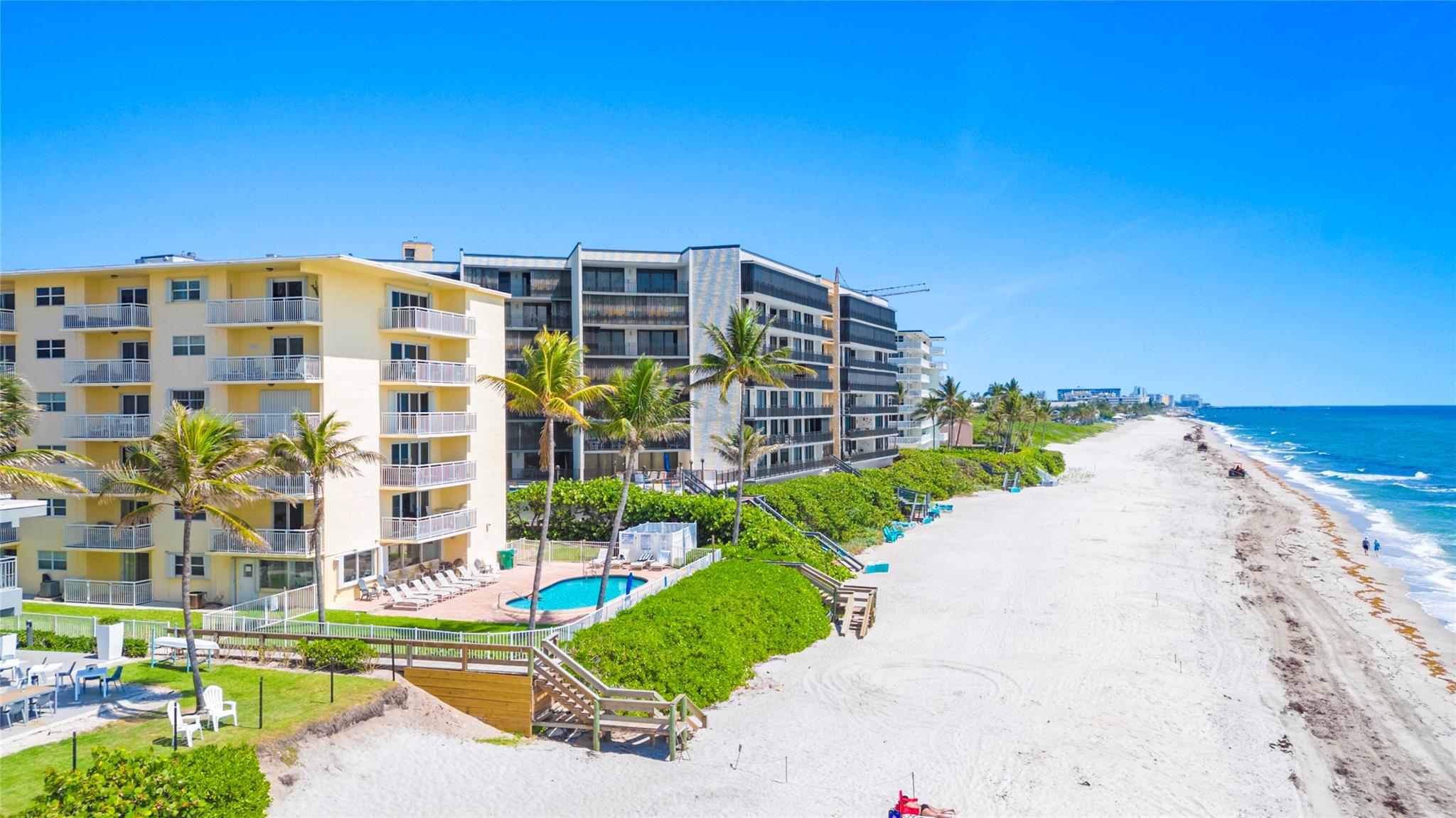 HILLSBORO COLONNADE - Residential