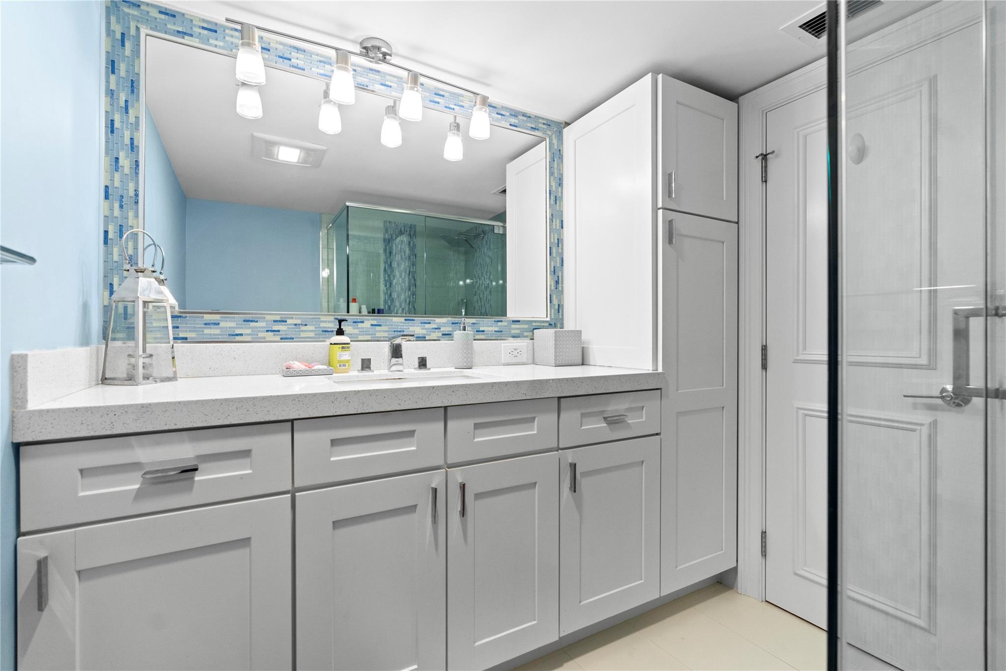 HILLSBORO COLONNADE - Residential