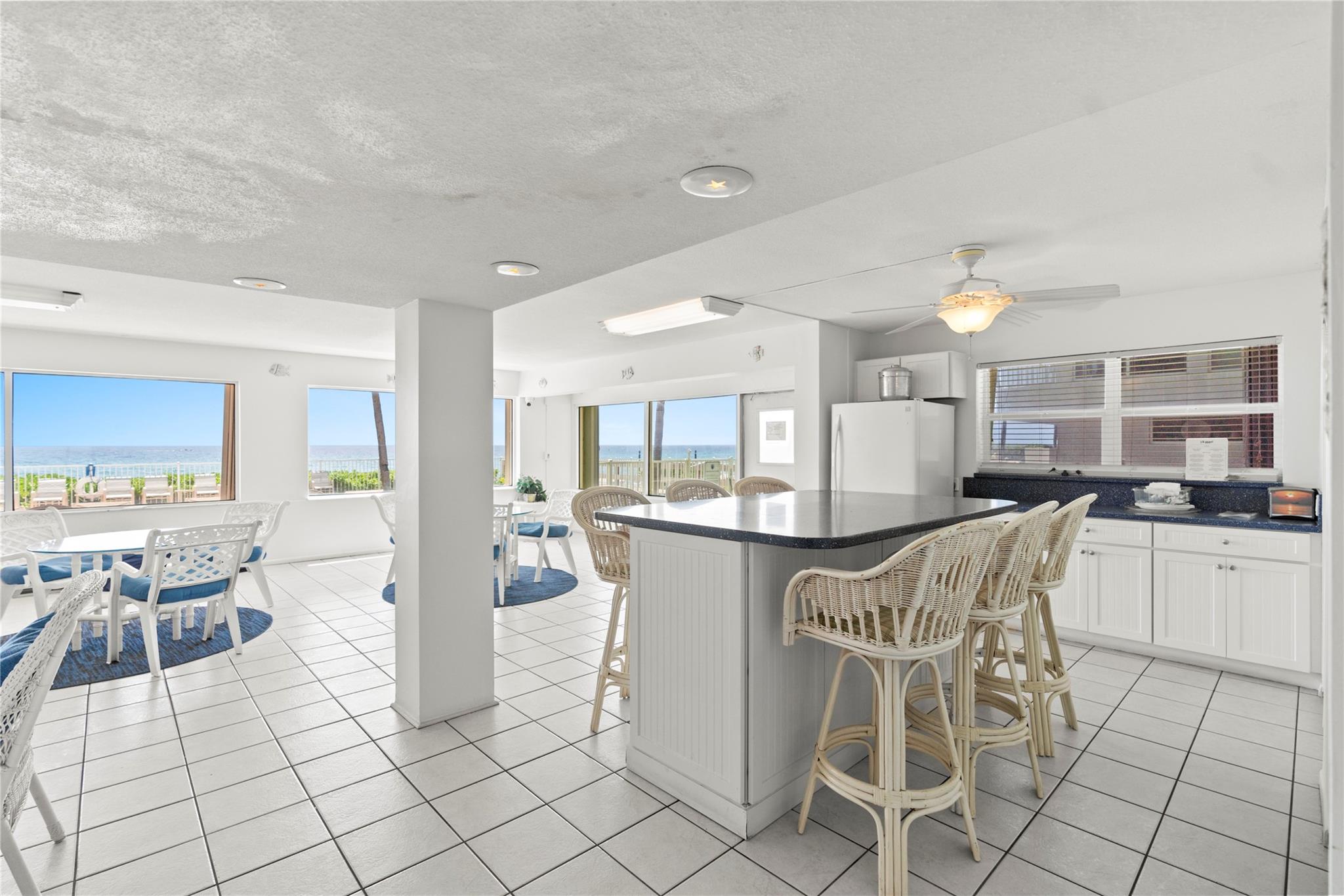 HILLSBORO COLONNADE - Residential