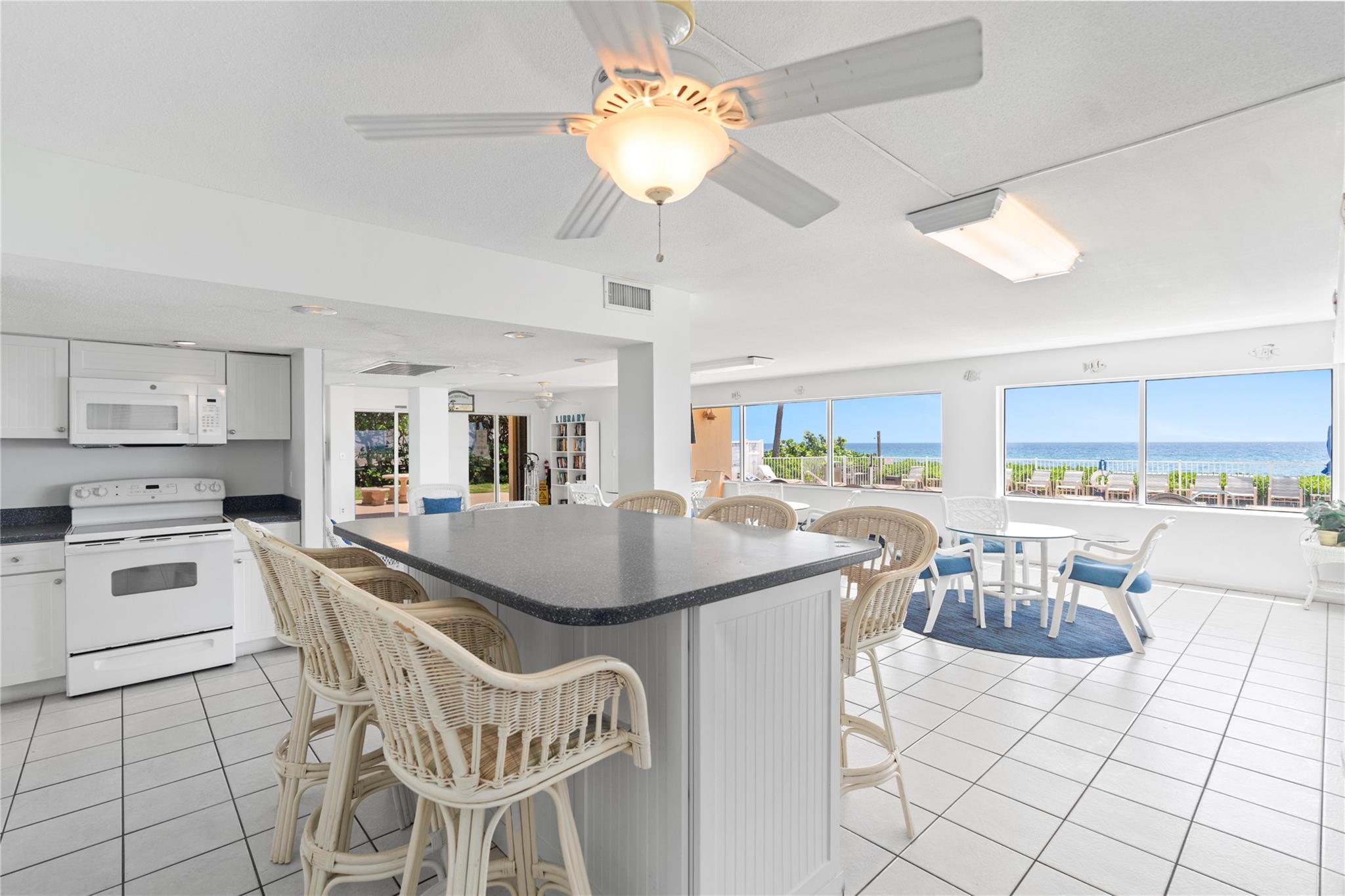 HILLSBORO COLONNADE - Residential