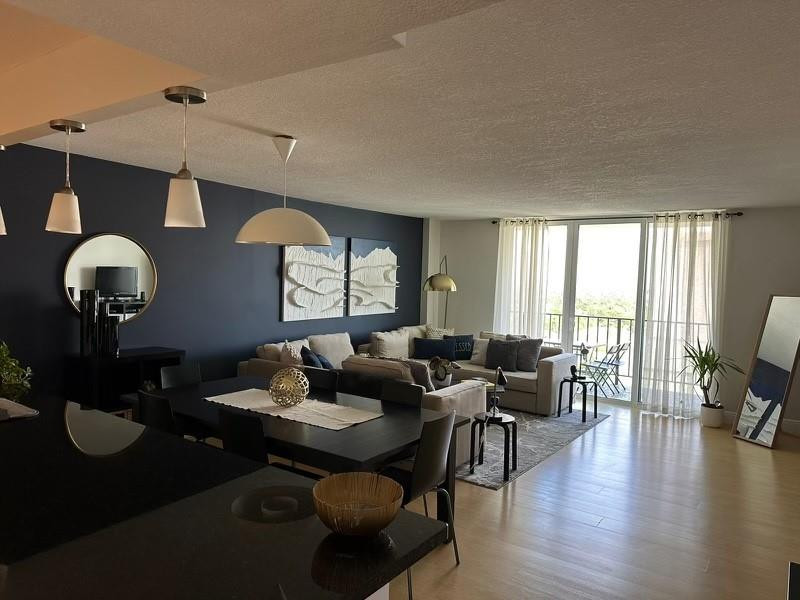 1900 S Ocean Boulevard 14h