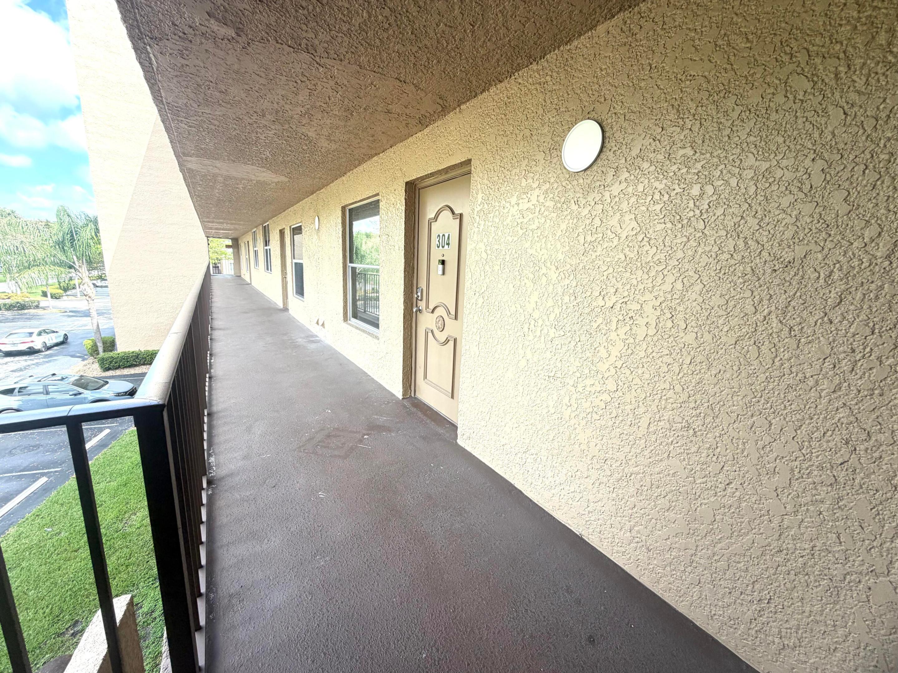 WATERS EDGE TOWERS CONDO - Residential