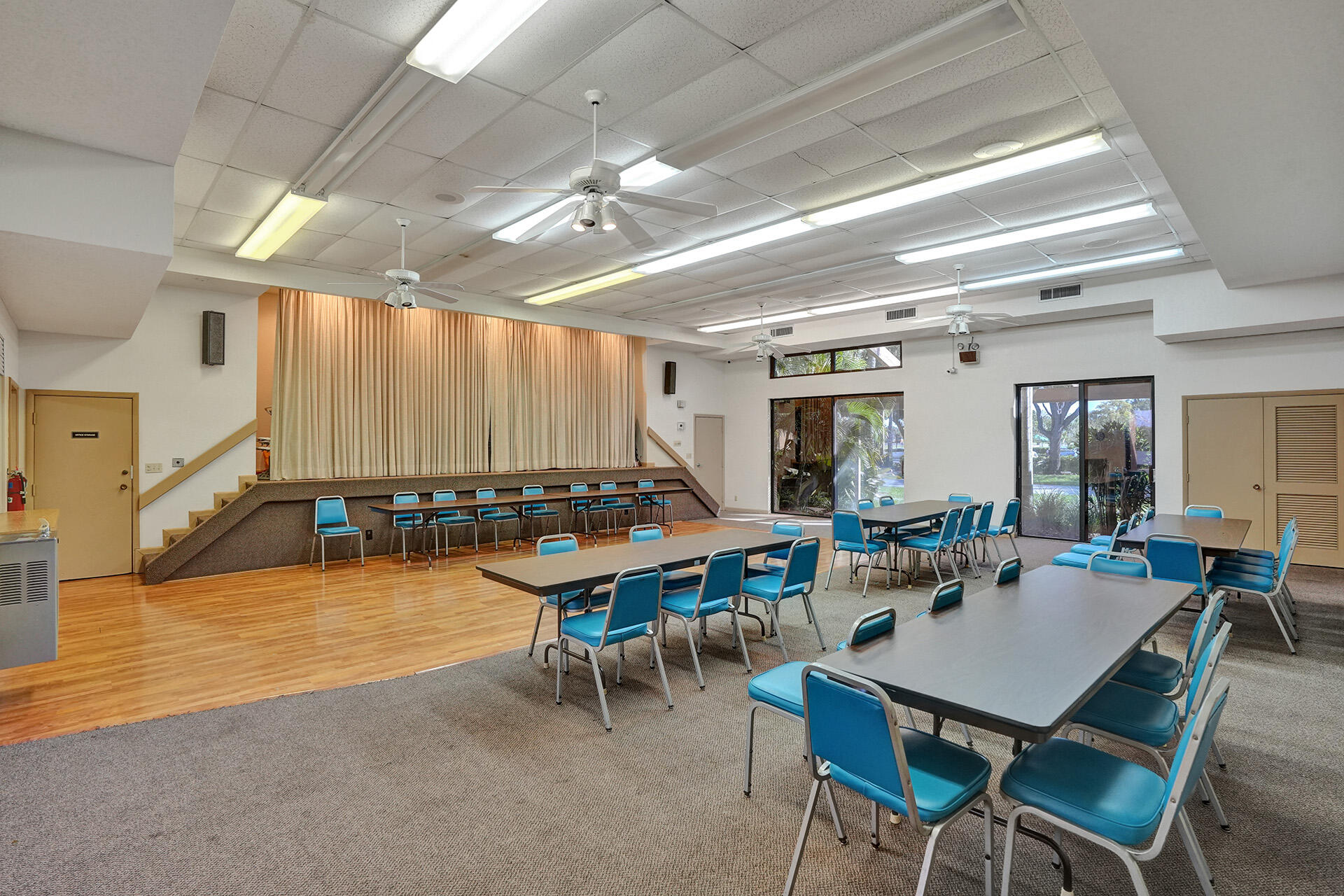 WATERS EDGE TOWERS CONDO - Residential