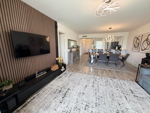 4550 NW 18th Avenue 304 Pompano Beach FL 33064