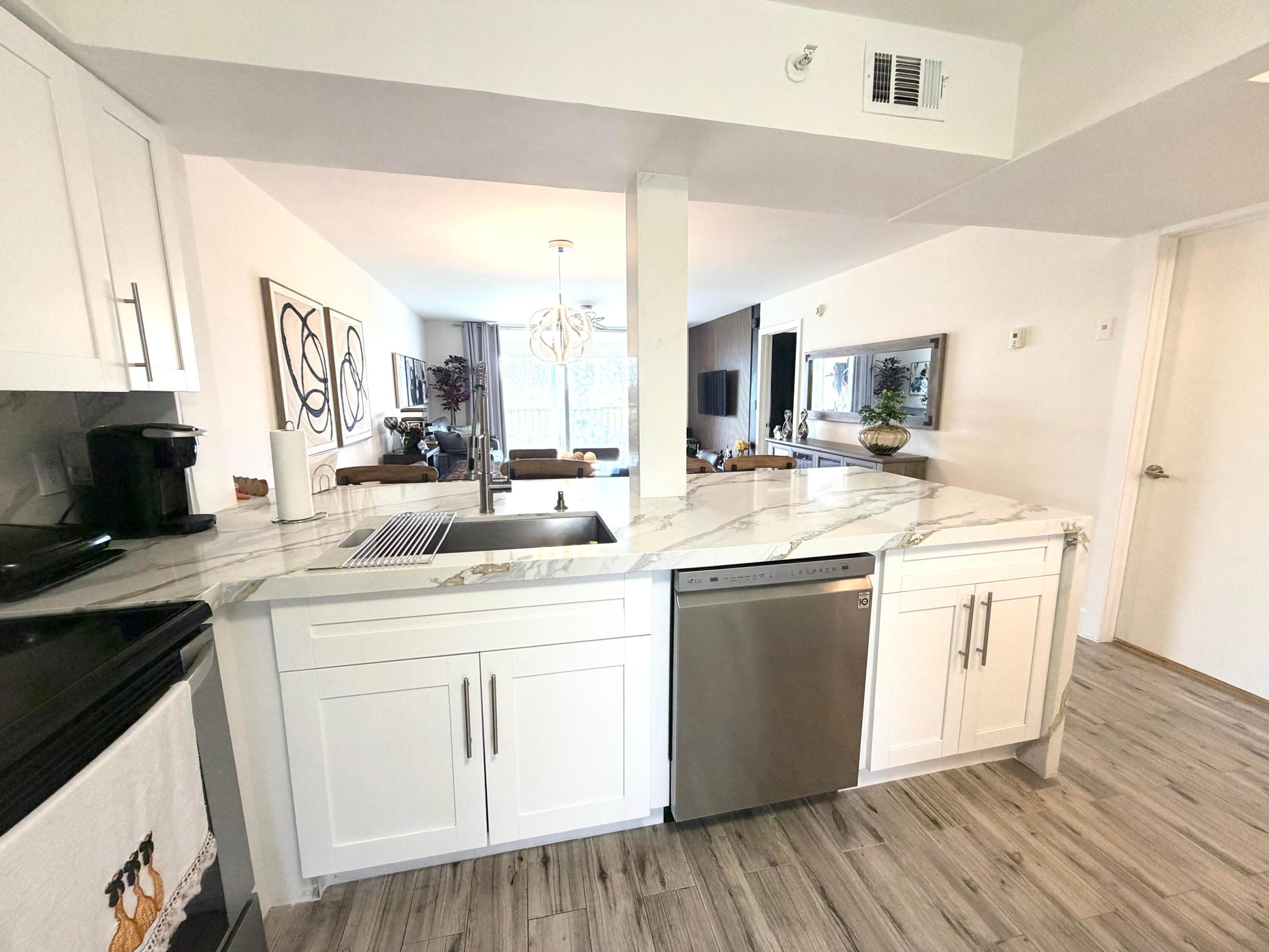 WATERS EDGE TOWERS CONDO - Residential