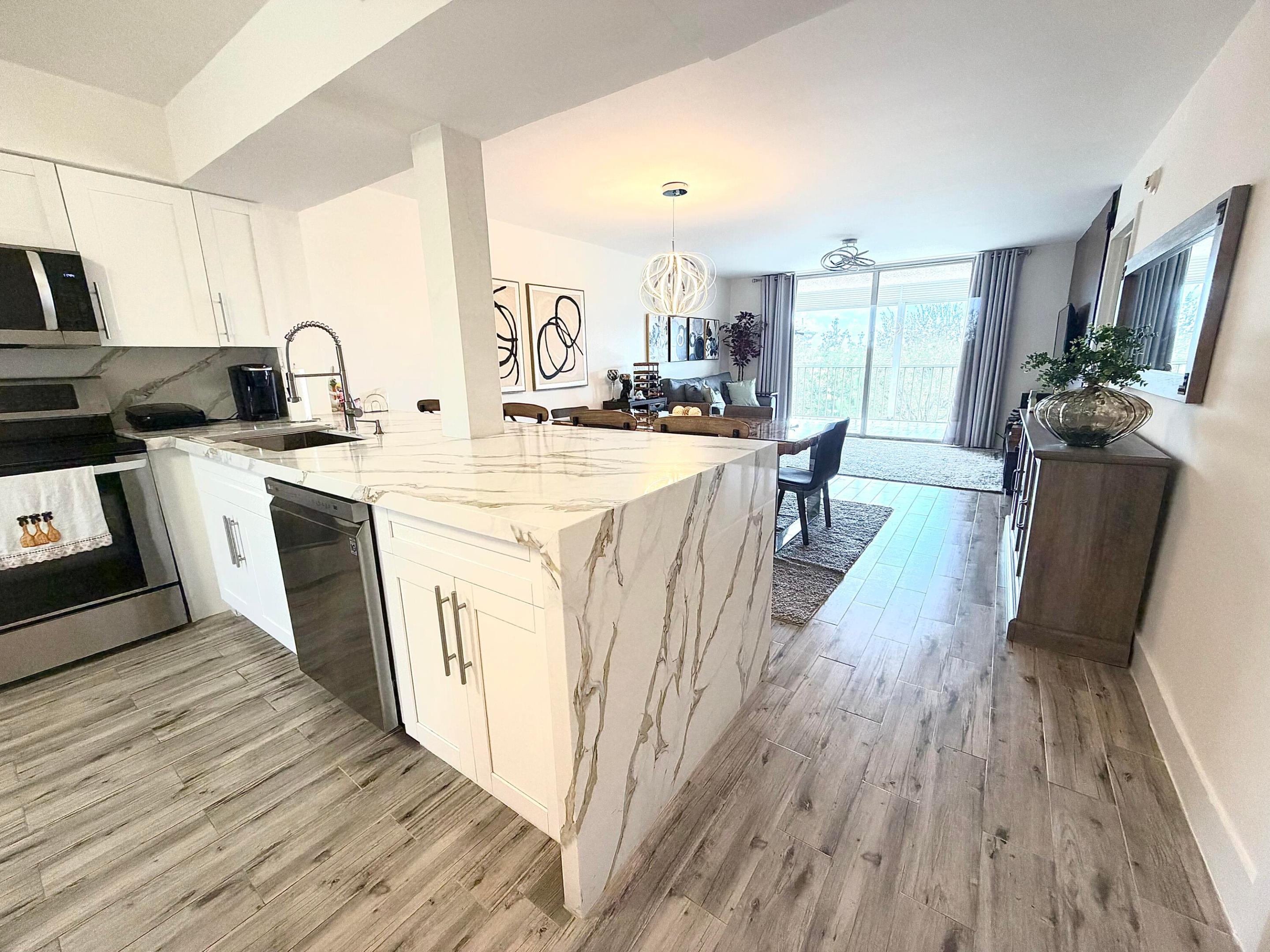 WATERS EDGE TOWERS CONDO - Residential