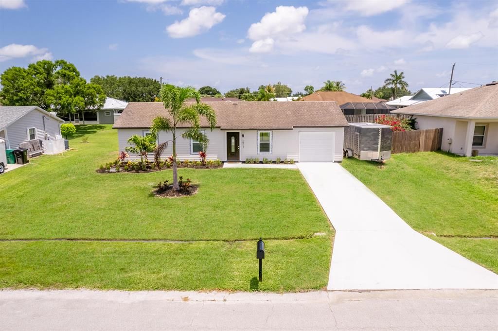 Photo of 1517 SE Clearbrook Street, Port St Lucie, FL 34983 (MLS # R10889614)