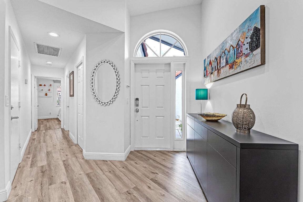 Villa San Remo - Residential