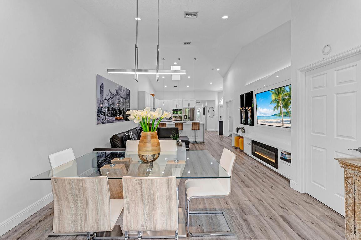 Villa San Remo - Residential